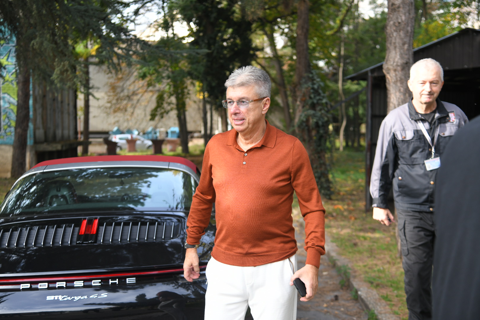 Beograd 24. oktobar 2022. Zvezde Granda snimanje dolazak clanova zirija automobil porse Foto:Nemanja Jovanović/Nova.rs