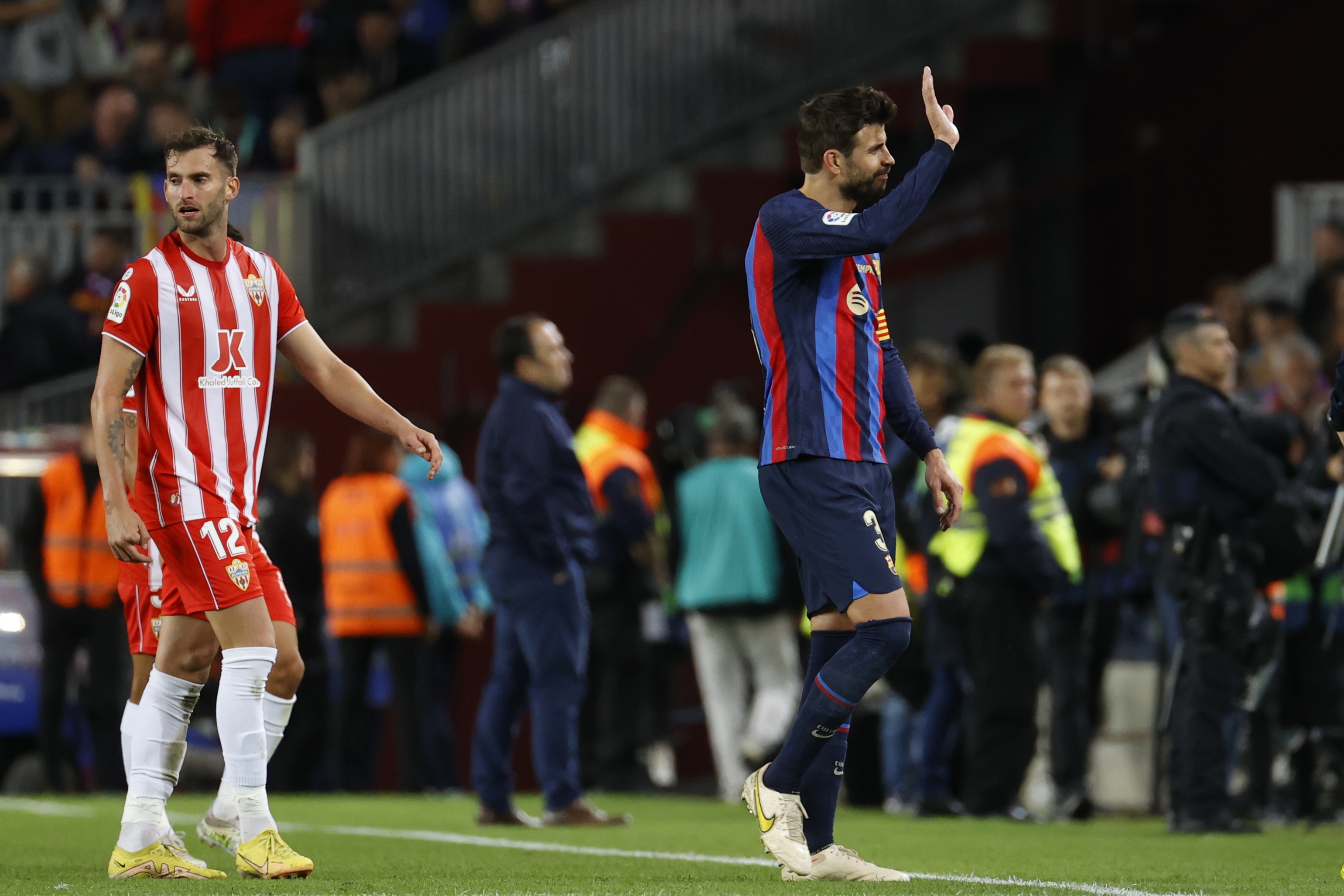 epa10288862 FC Barcelona's defender Gerard Pique (R) reacts during the Spanish LaLiga soccer match between FC Barcelona and UD Almeria held at Spotify Camp Nou Stadium in Barcelona, eastern Spain, 05 November 2022.  EPA-EFE/TONI ALBIR