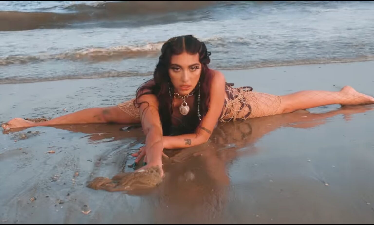 Lourdes-Leon-1536x923