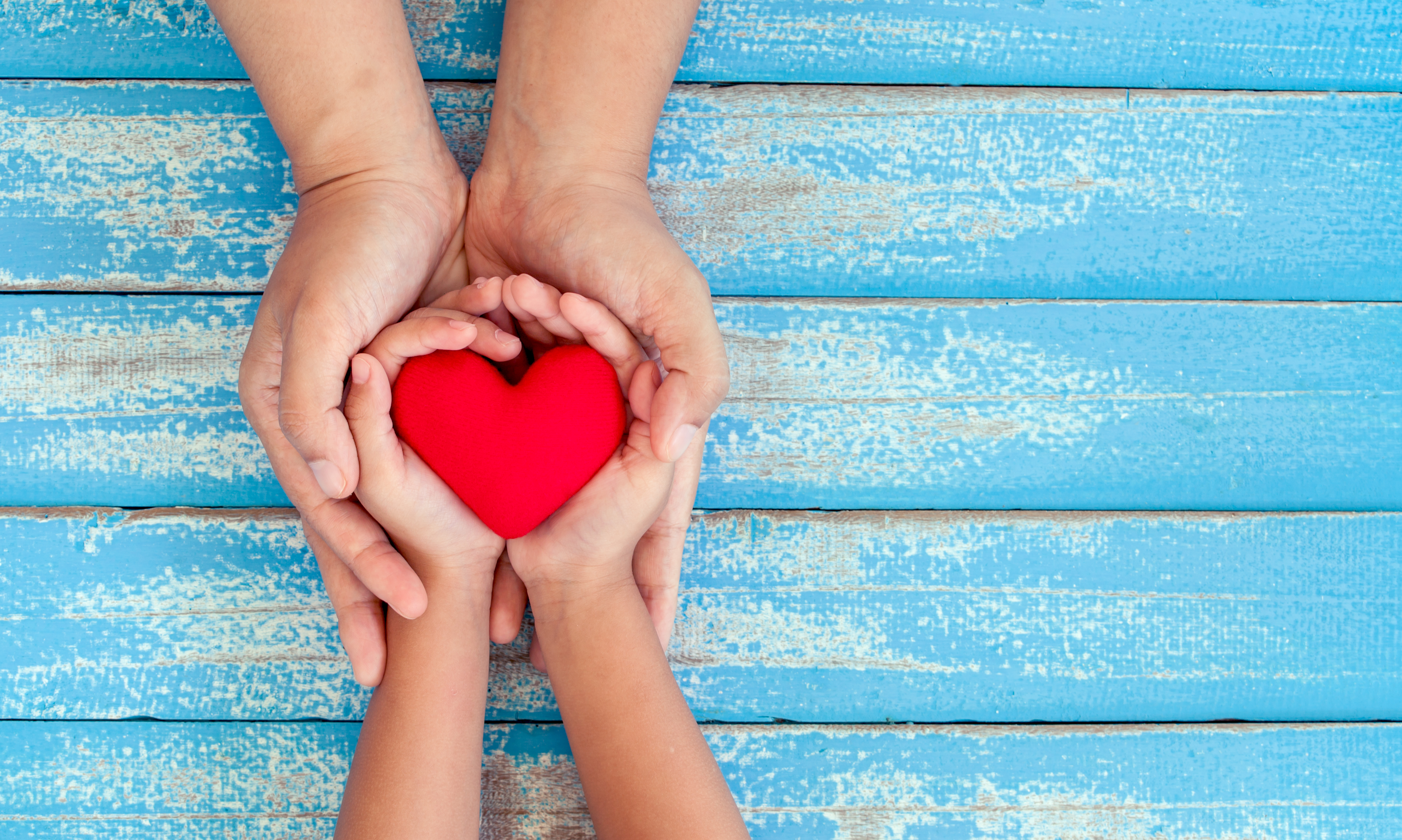 Red,Heart,In,Child,Kid,And,Mother,Hands,On,Old