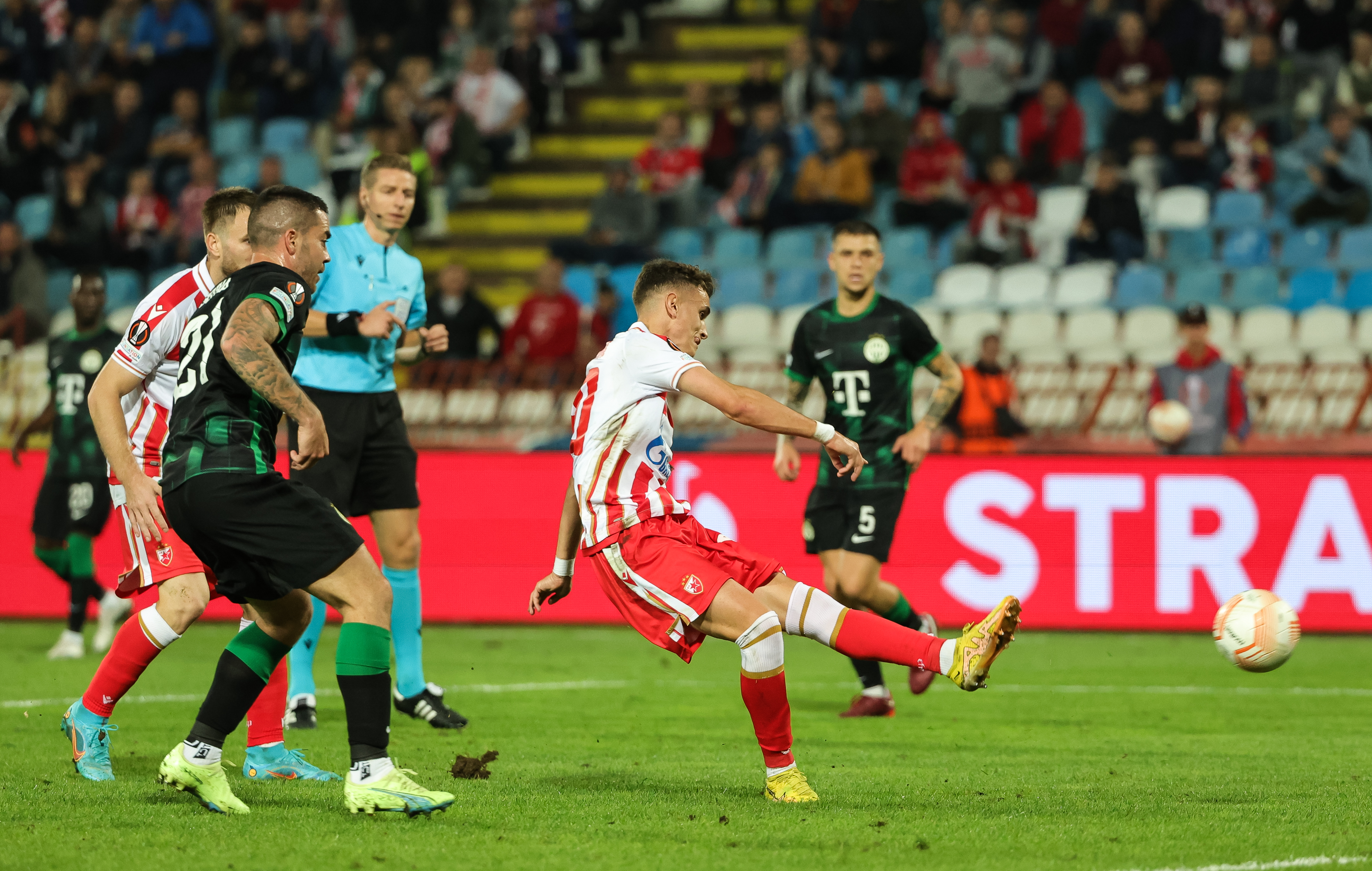 Stefan Mitrovic (R) scores the goal        Crvena Zvezda v Ferencvaros TC during the UEFA Europa League group H match Season 2022/2023 match at stadium Rajko Mitic on October 06, 2022 in Belgrade, Serbia. (Photo by Srdjan Stevanovic/Starsport.rs ©)
