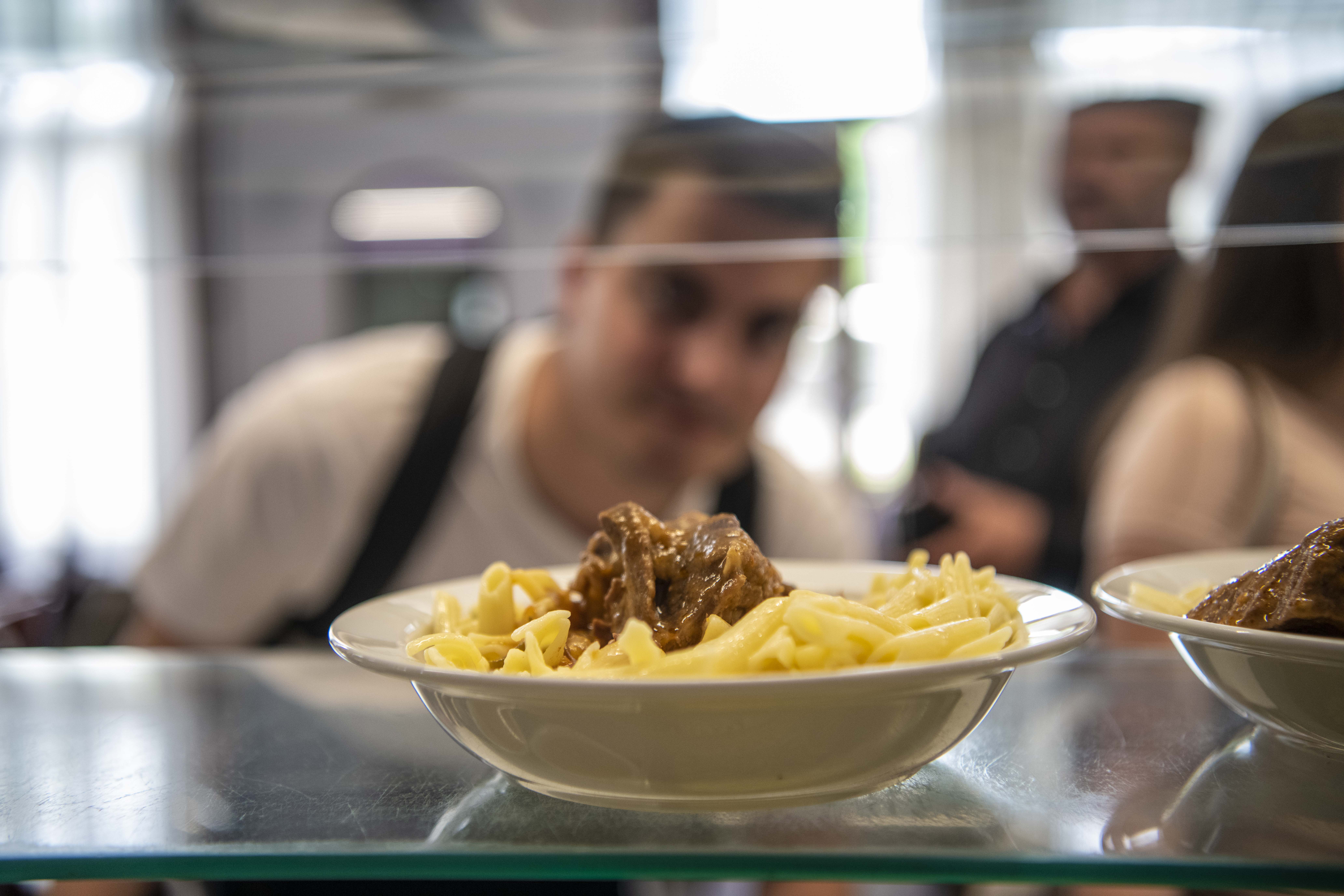 Beograd, 17.05.2022. Studentski grad, Studenjak, Studentski dom, studenti, menza, hrana u studentskom domu, kuhinja Foto: Dragan Mujan/Nova.rs