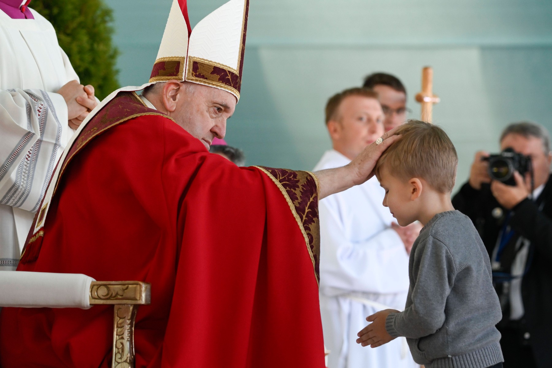 ITALY - POPE FRANCIS PRESIDES OVER A MASS AT THE EXPO GROUNDS IN NUR SULTAN KAZAKHISTAN - 2022/09/14