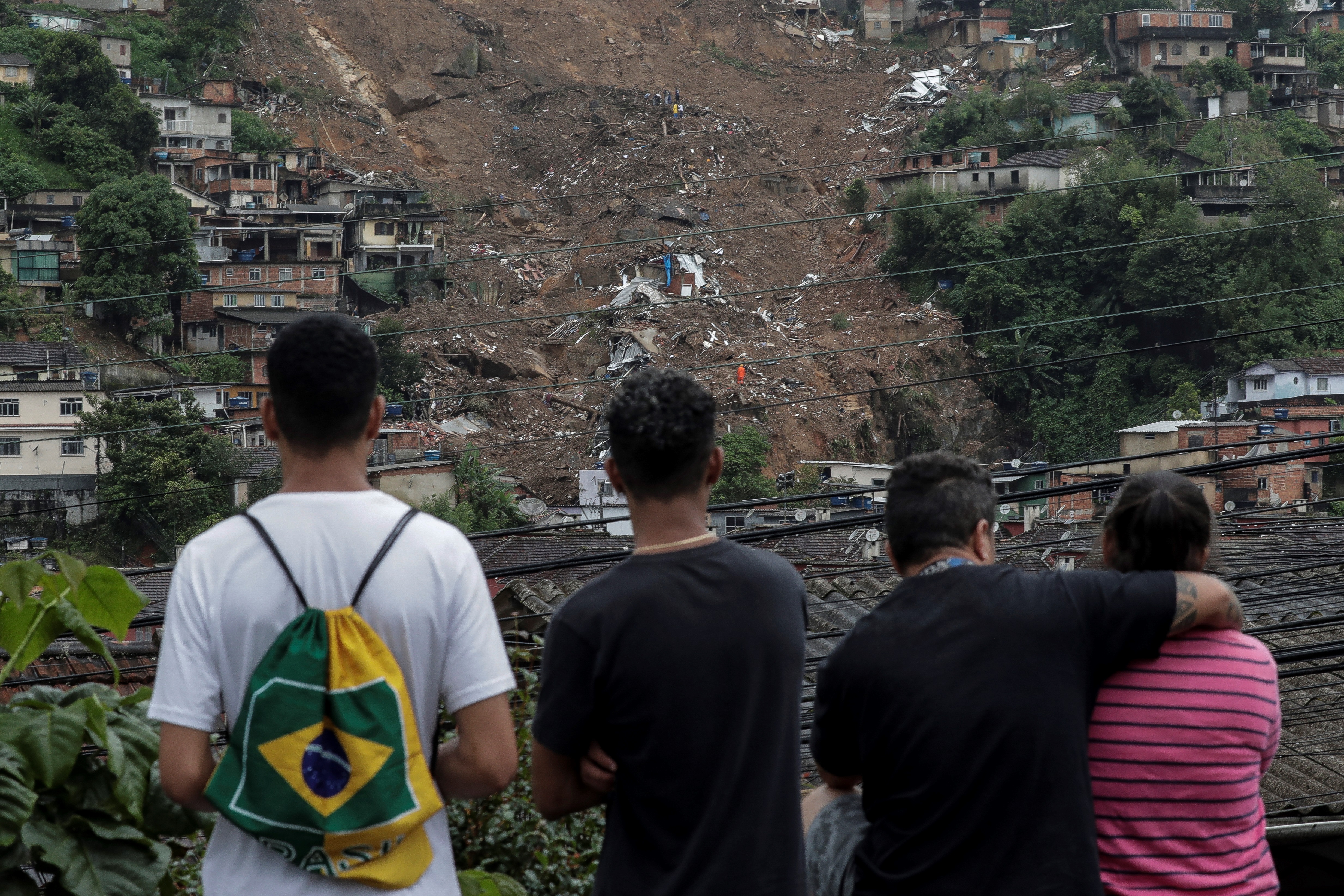 Brazil klizista Third day of searches in Petropolis after heavy rains leave at least 130 dead