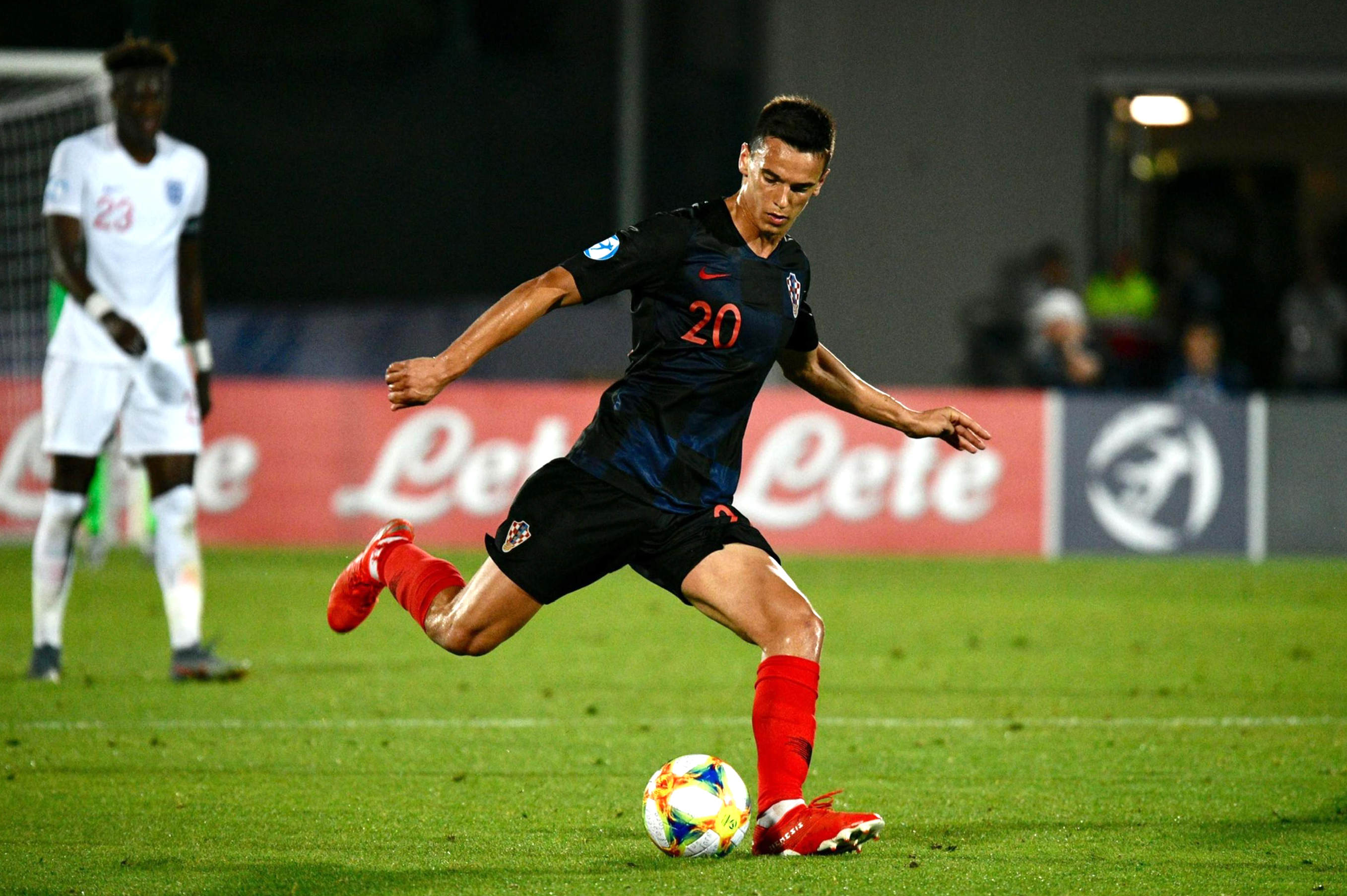 epa07671608 Croatia's Nikola Moro in action during the UEFA European Under-21 Championship 2019 Group C soccer match between Croatia and England in San Marino, 24 June 2019.  EPA-EFE/LUCA FANFANI