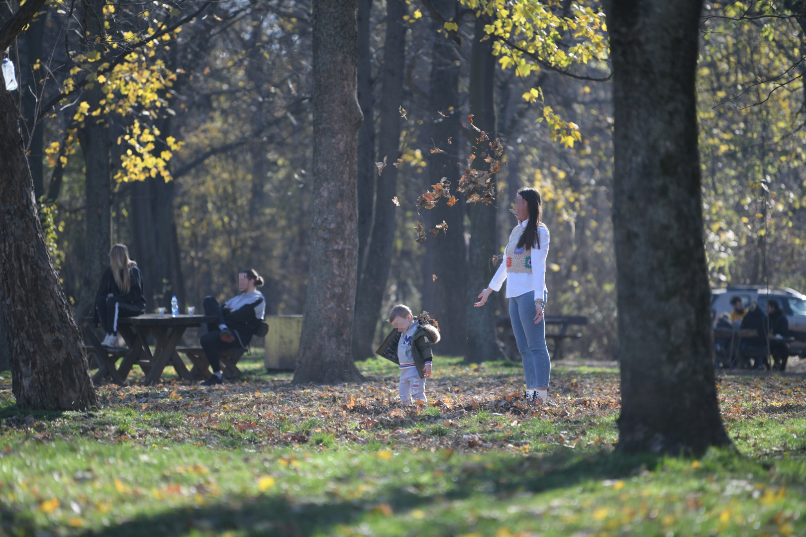 Beograd 21. novembar 2021. Lep jesenji novembarski dan, vreme, vremenska prognoza, suncano, suncan dan, jesen Foto:Dragan Mujan/Nova.rs
