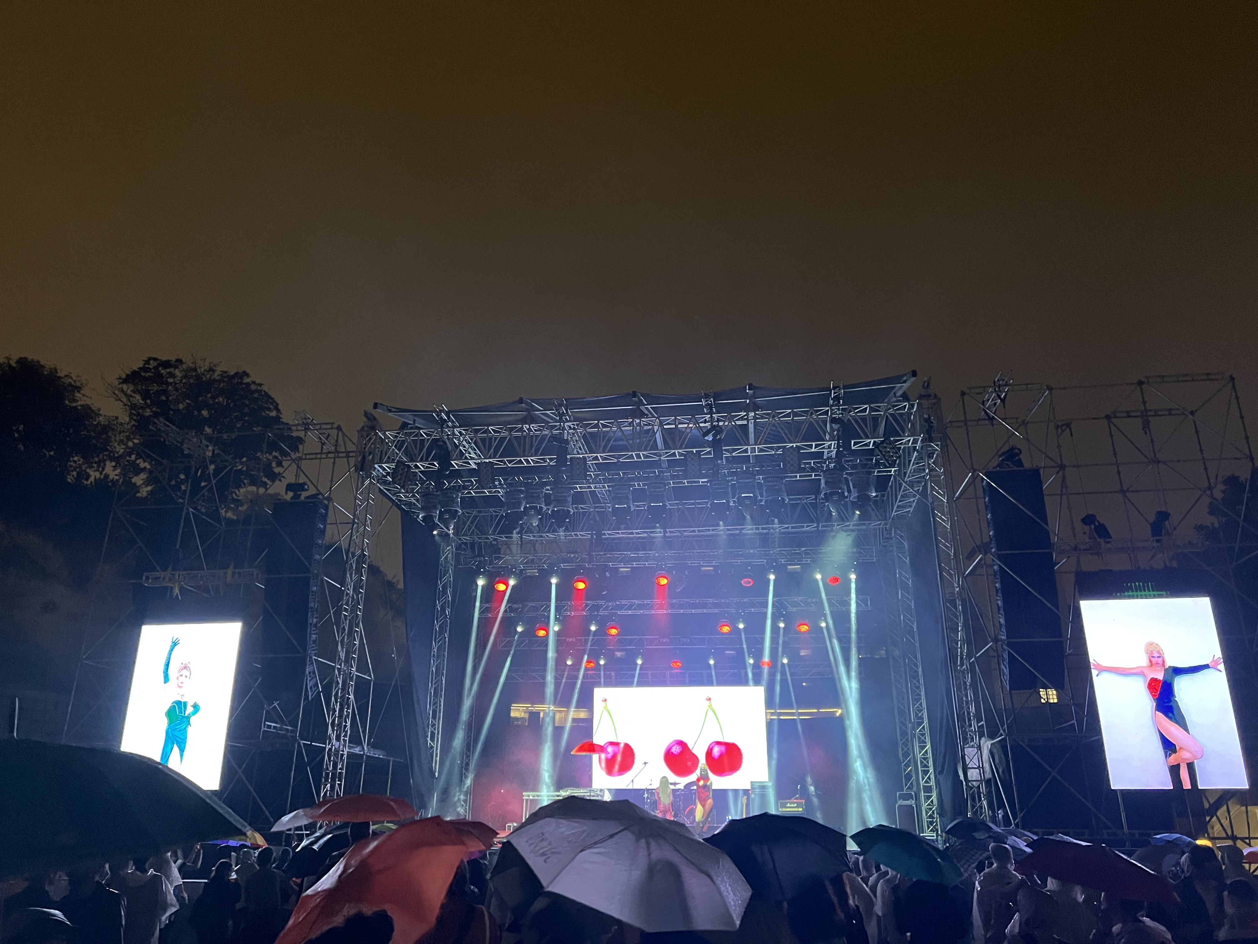 Prajd, koncert Foto: Beograd Prajd 
koncert na tašmajdanu EuroPrajd