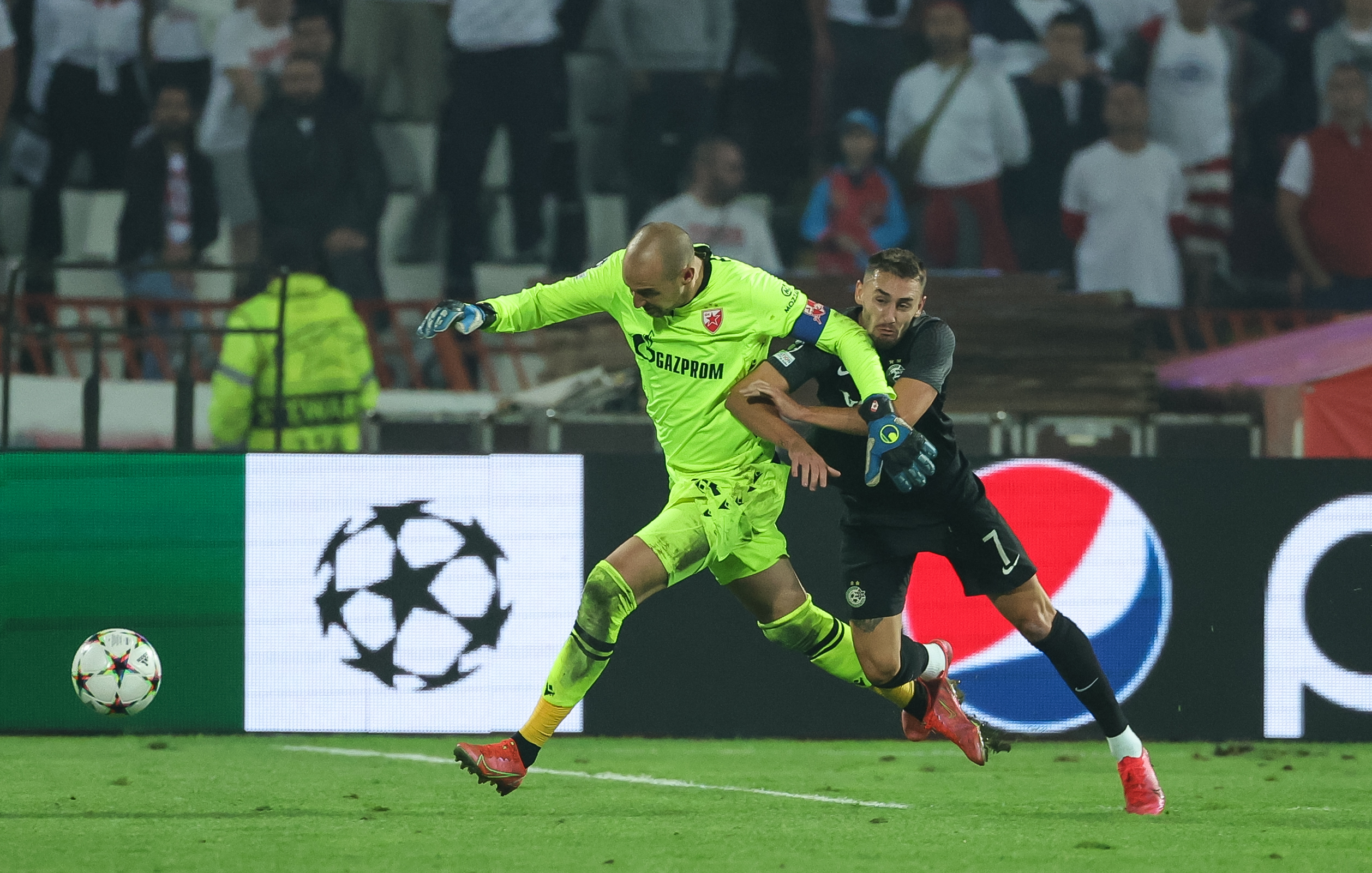 Crvena Zvezda v Maccabi Haifa - UEFA Champions League Play Off second leg match Season 2022/2023 on August 23, 2022 in Belgrade, Serbia. (Photo by Srdjan Stevanovic/Starsport.rs ©)