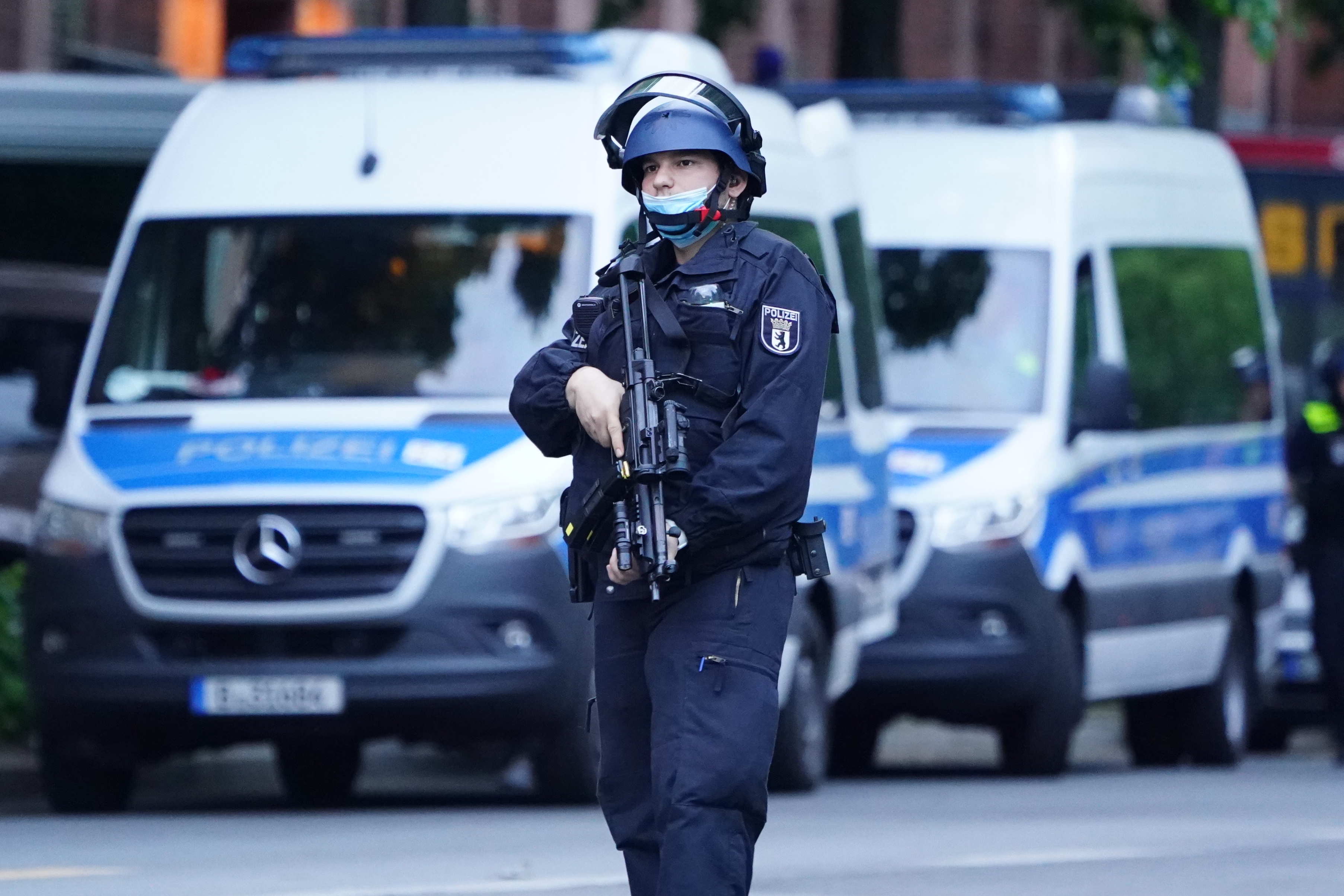 Berlin Police searches for attacker at Senate Department for Health, Care and Equality