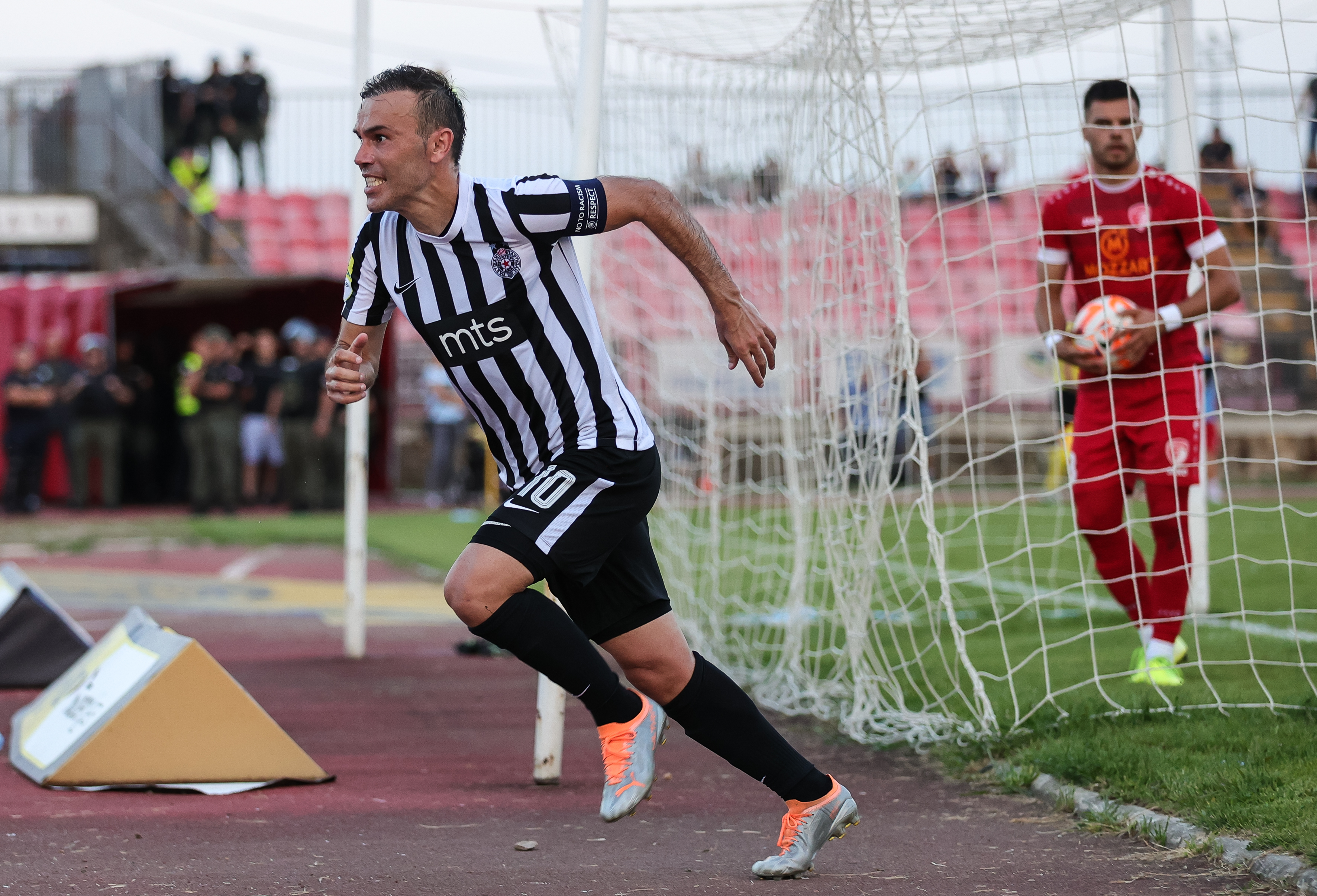 Radnicki Kragujevac v Partizan, Mozzart Super Liga 2022/2023 match on stadium Cika Daca on August 28, 2022 in Kragujevac, Serbia. (Photo by Srdjan Stevanovic/Starsport.rs ©)