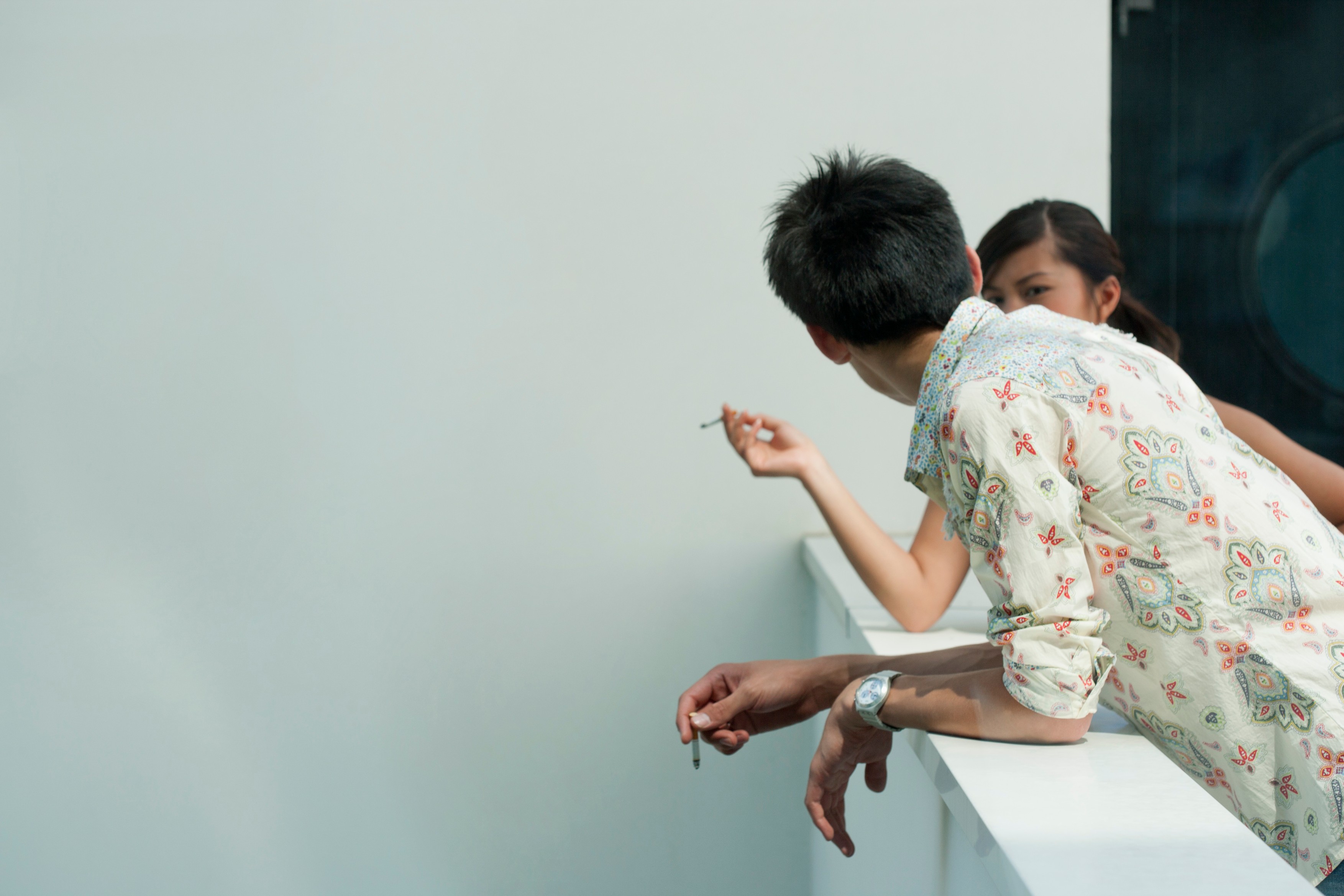 Smokers taking a cigarette break,Image: 295535346, License: Royalty-free, Restrictions: , Model Release: yes, Credit line: - / PhotoAlto / Profimedia