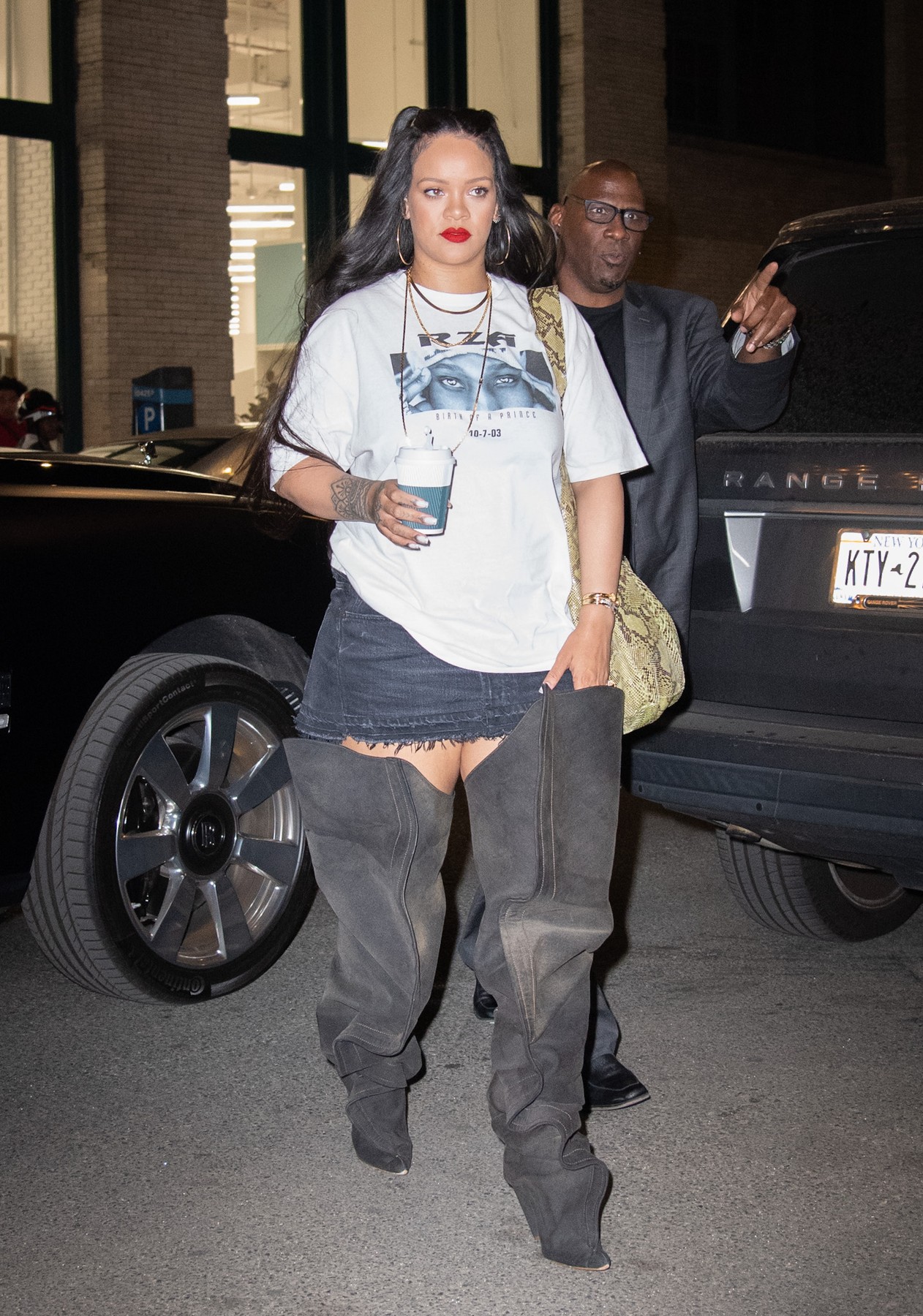 Rihanna and asap rocky step out for dinner in New York City
Pictured:,Image: 713716330, License: Rights-managed, Restrictions: -ALLCOUNTRY, Model Release: no, Credit line: WavyPeter / SplashNews.com / Splash / Profimedia