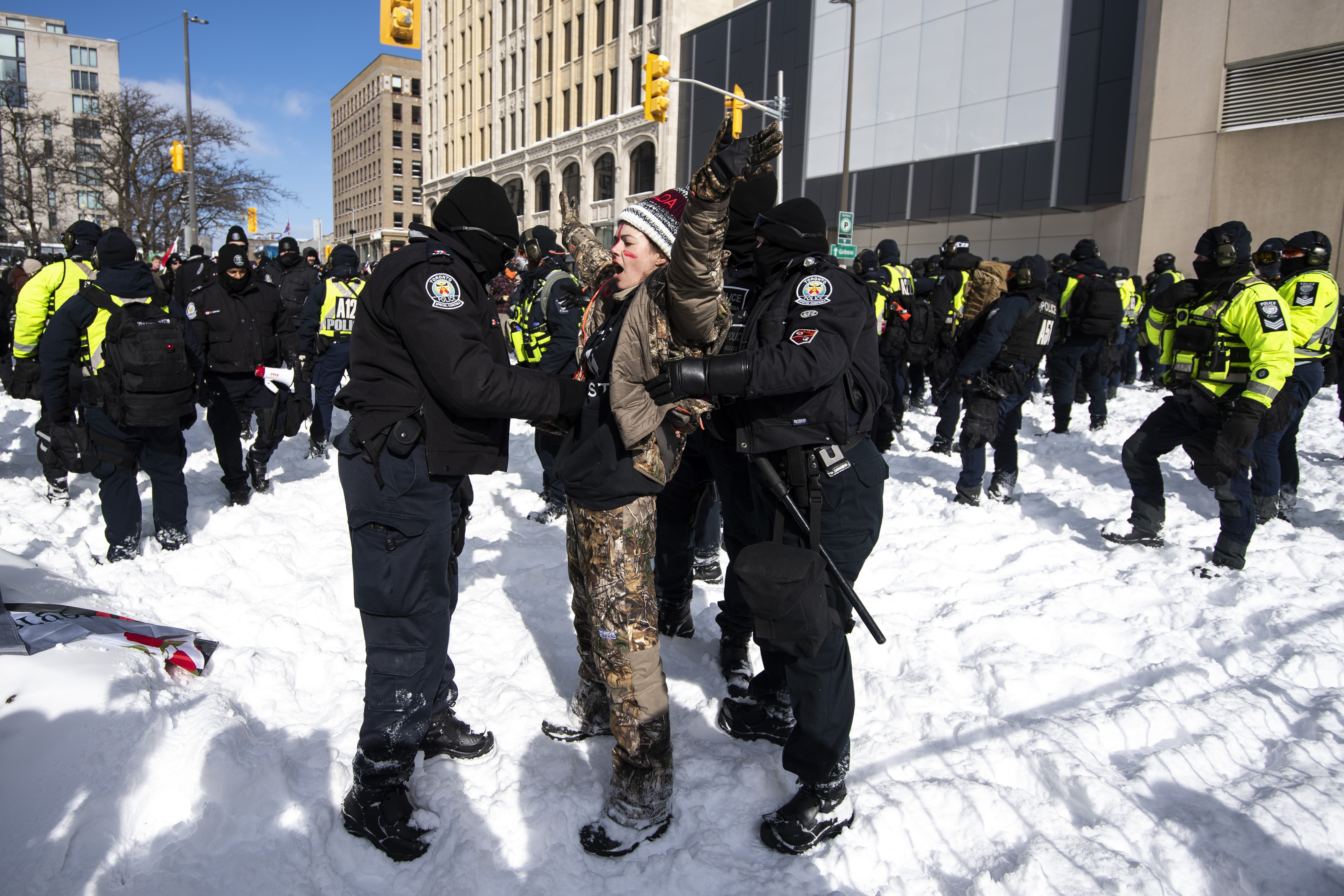 Virus Outbreak Canada Protests Kanada protesti policija