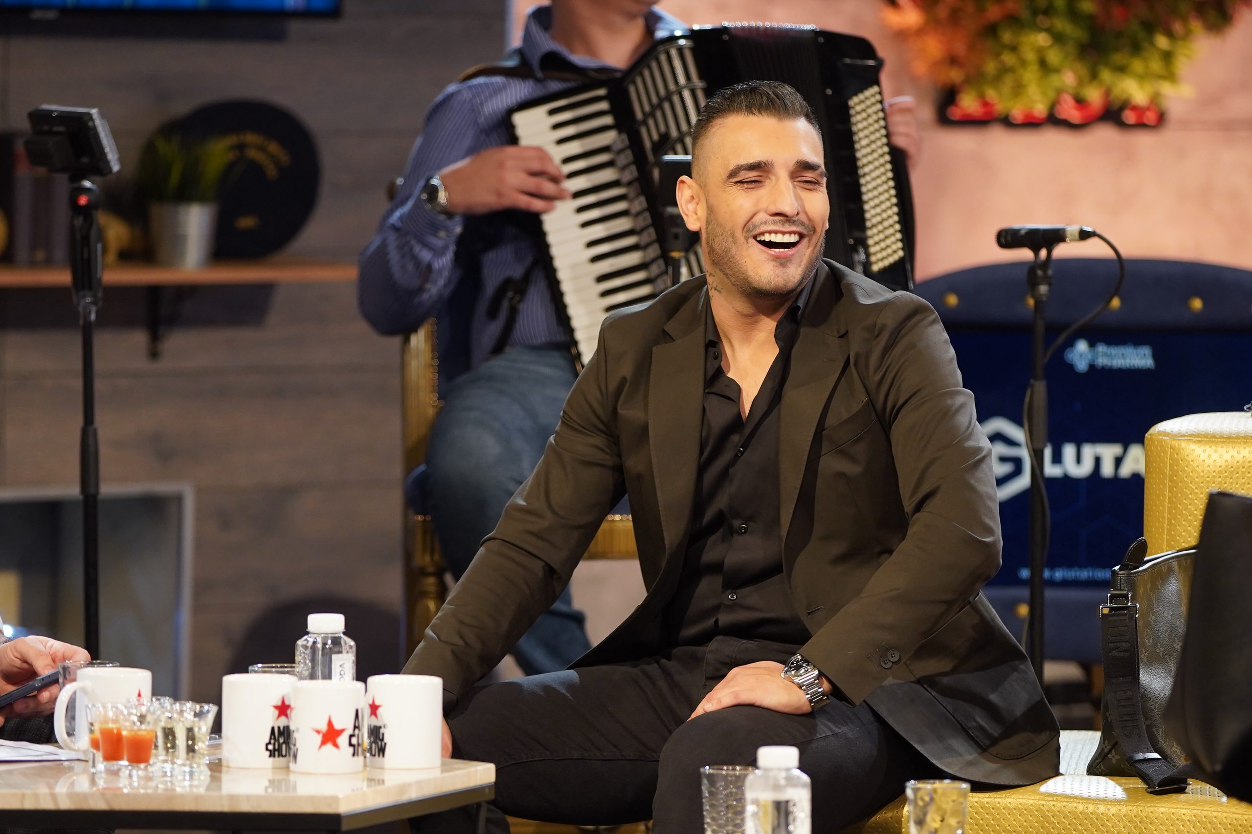 03, May, 2022, Belgrade -  Recording of the TV show Ami G Show on Pink TV in Simanovci. Darko Lazic. Photo: Antonio Ahel/ATAImages
03, maj, 2022, Beograd - Snimanje tv emisije Ami G Show na televiziji Pink u Simanovcima. Photo: Antonio Ahel/ATAImages