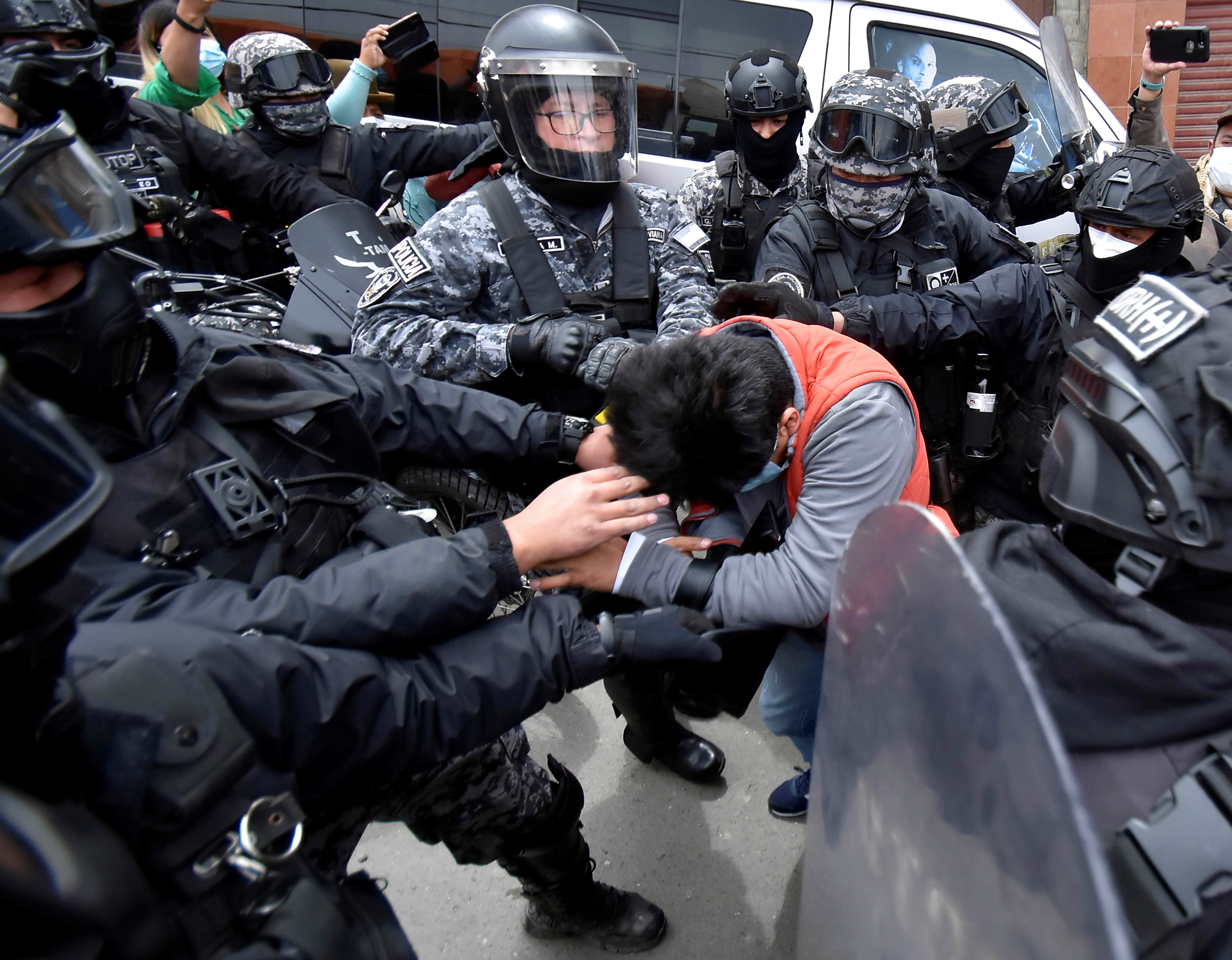 Bolivian Ombudsman's Office asks for guarantees for journalistic work