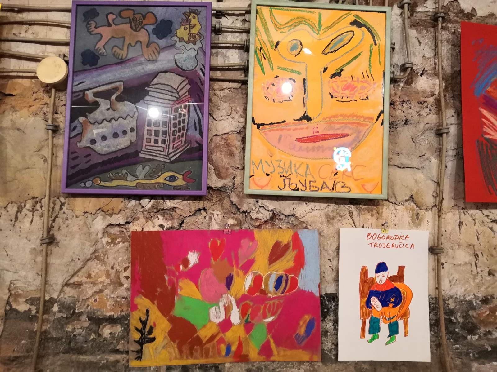 Prodajna izložba slika čiji su autori korisnici psihijatrijskih usluga, Galerija Polet, Udruženje gradjana Videa Foto: Udruženje građana Videa/Umetnička Galerija Polet/Promo