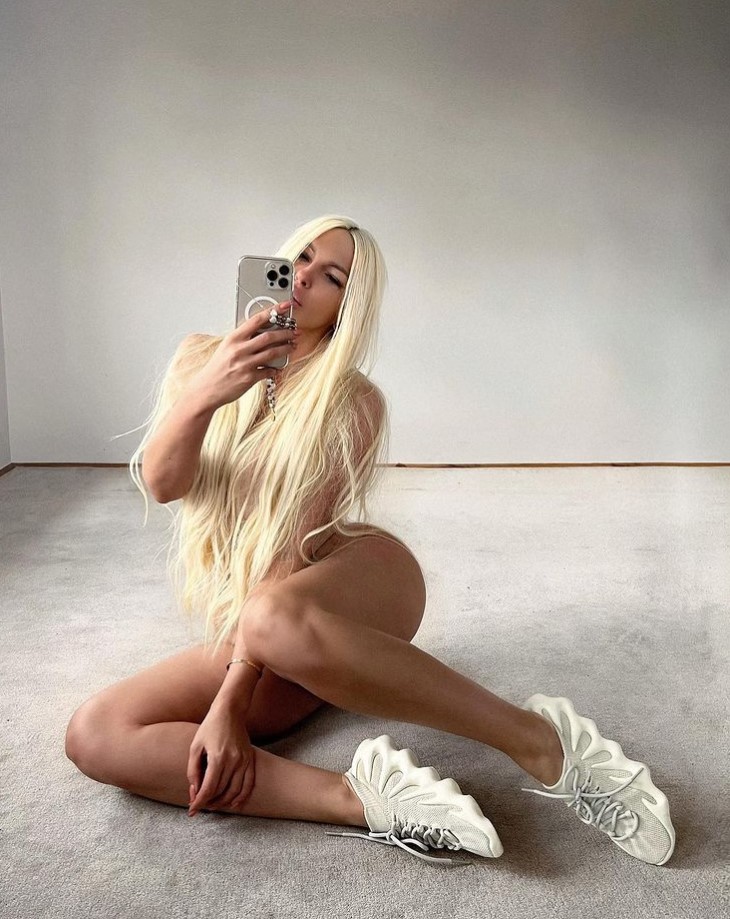 jelena karleuša, skandalozna izdanja