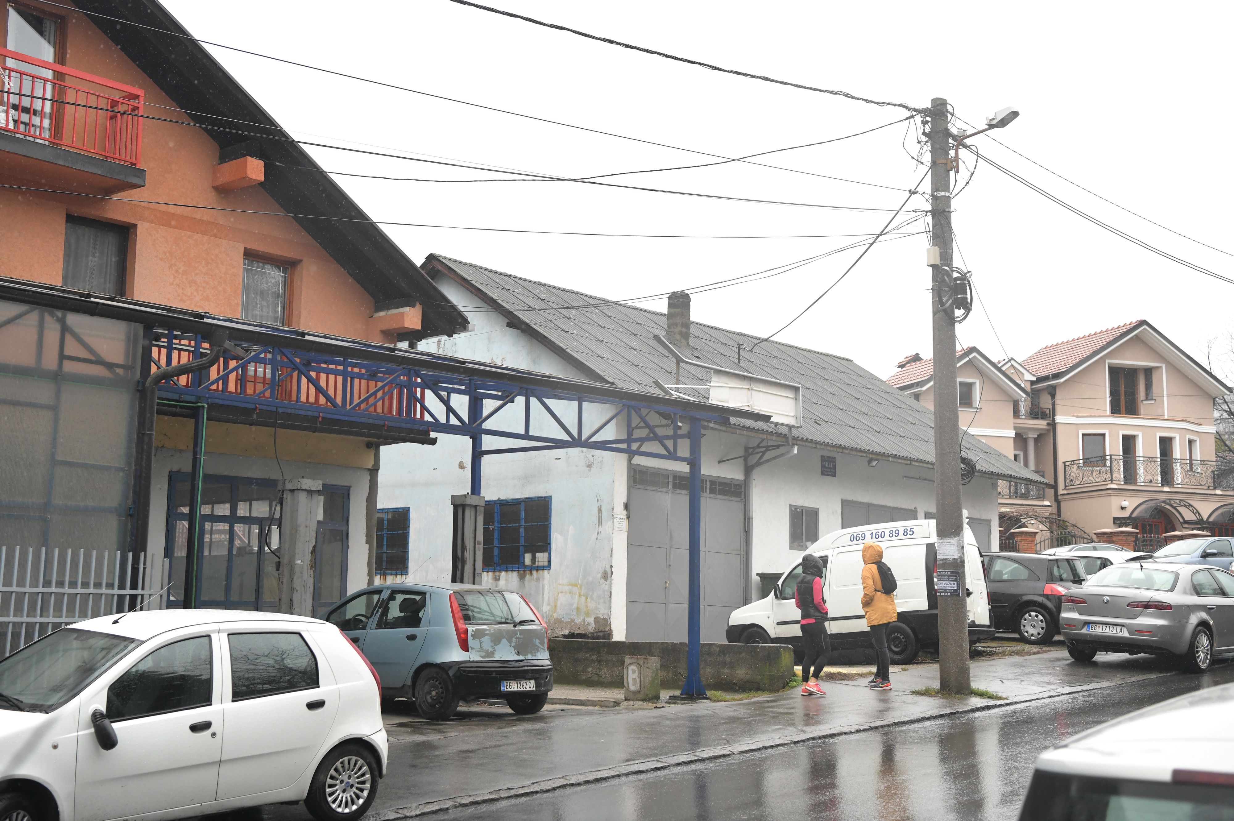 Beograd 26. novembar 2021. Glamocka ulica Zvezdara nelegalna gradnja zazidavanje kapije ilegalna gradnja bespravno sagradjeni objekat Foto:Goran Srdanov/Nova.rs