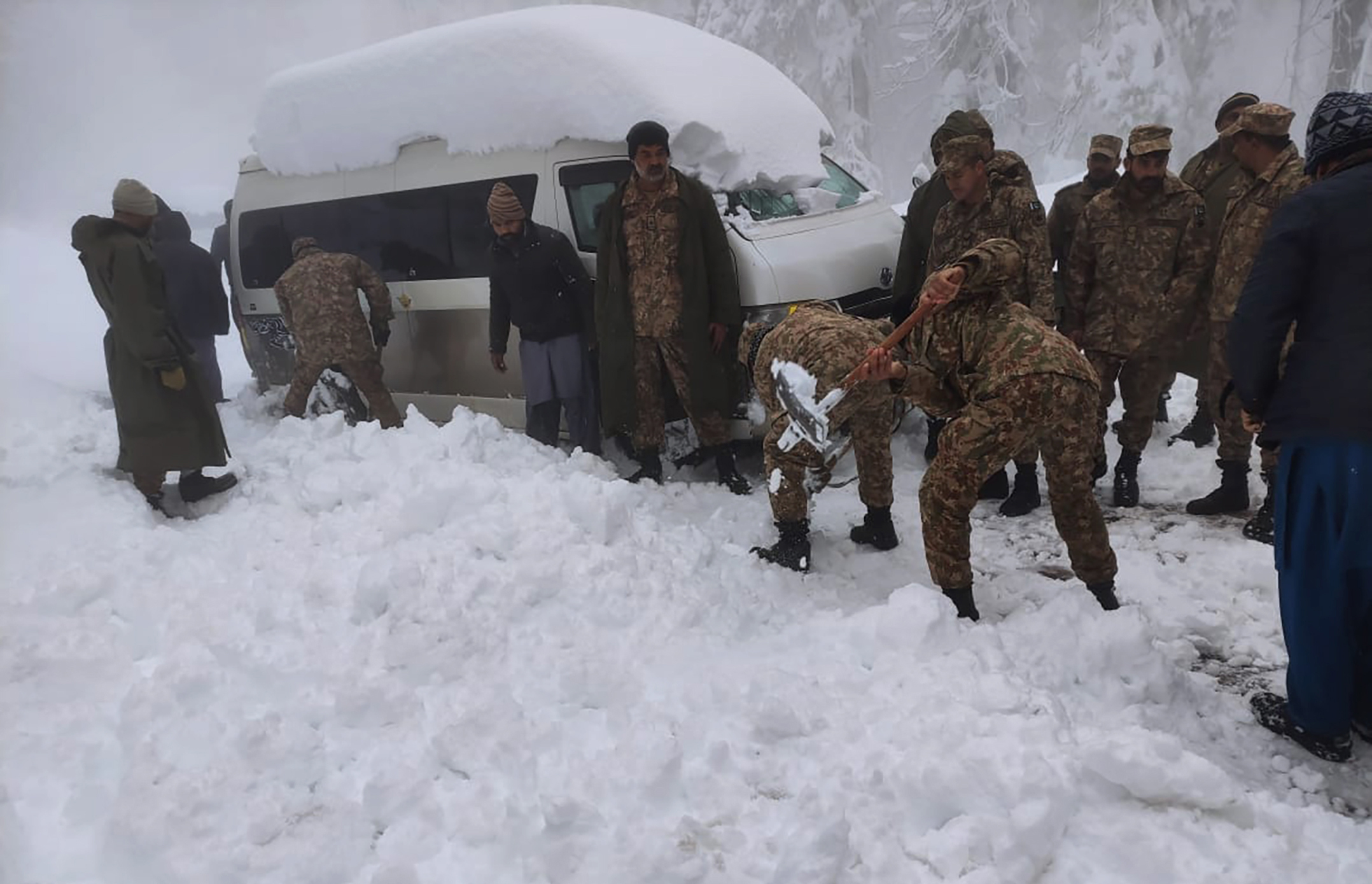 Pakistan Winter Resort Deaths Pakistan mecava