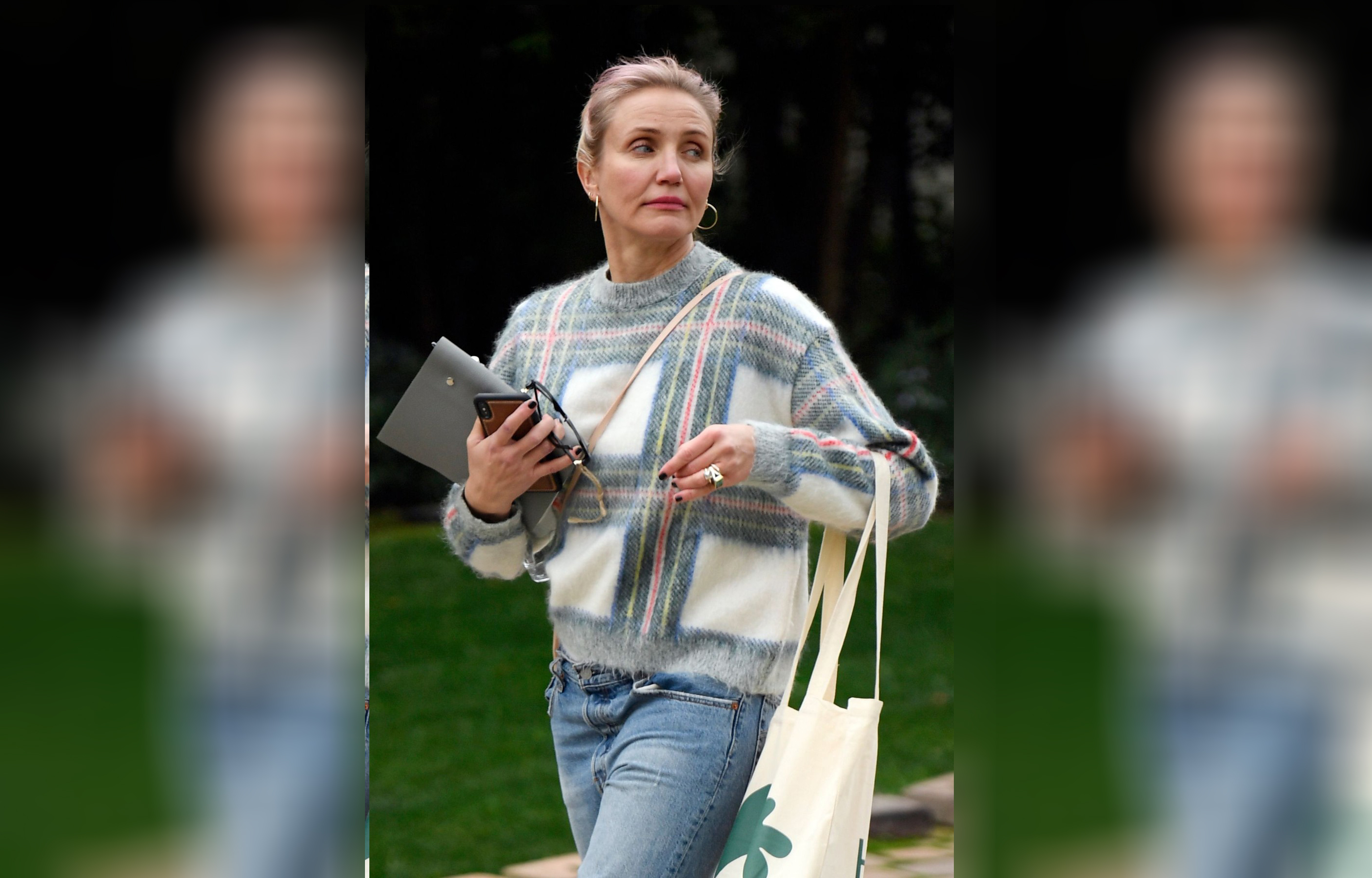 ** PREMIUM EXCLUSIVE RATES APPLY ** Cameron Diaz is seen for the first time since becoming a mother