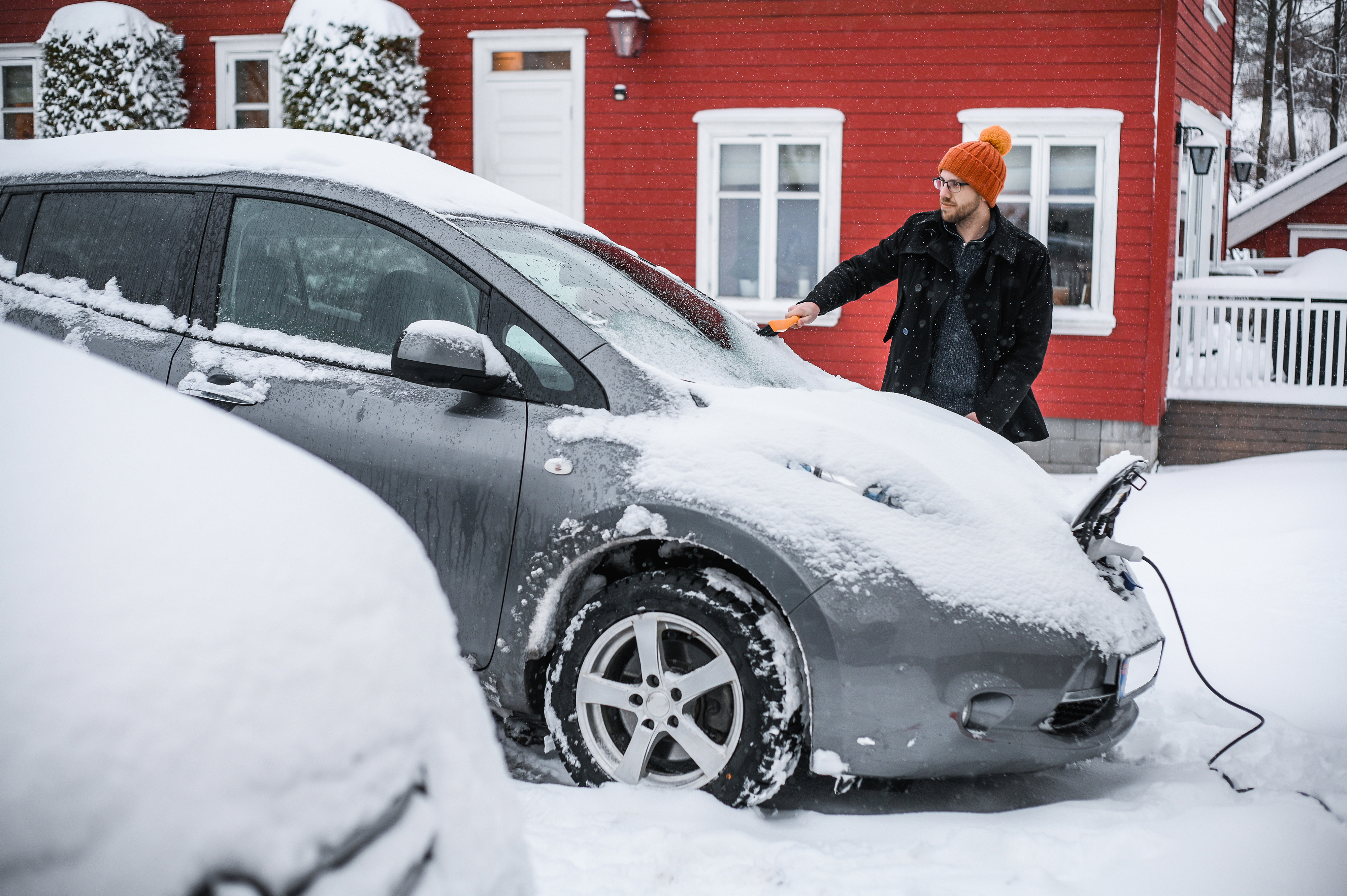 elektricni auto, zima, punjac Foto: Shutterstock