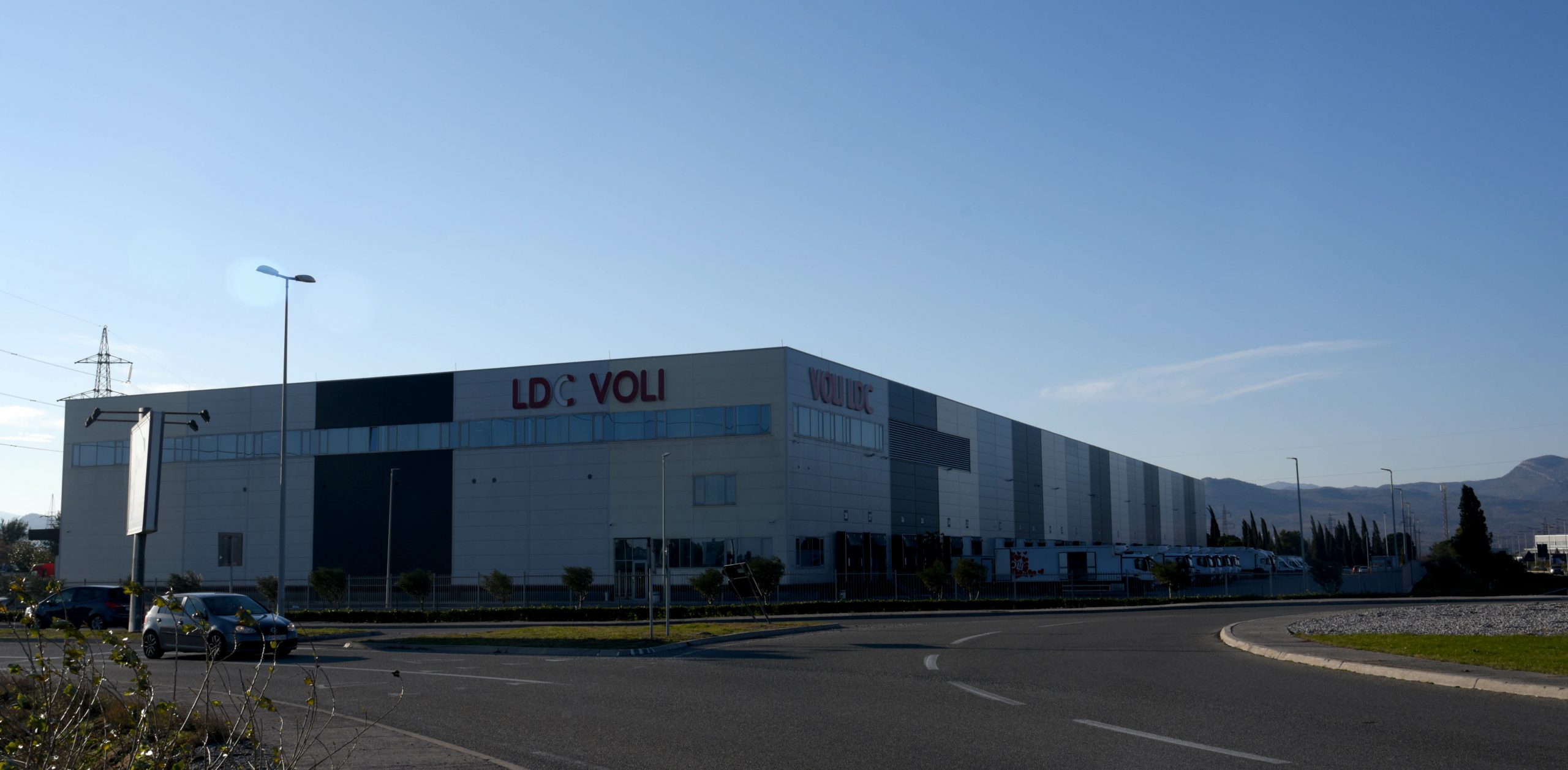 LDC VOLI Logisticko distributivni centar kod KAPa 
pronadjena droga u paktima sa banama
Foto BORIS PEJOVIC