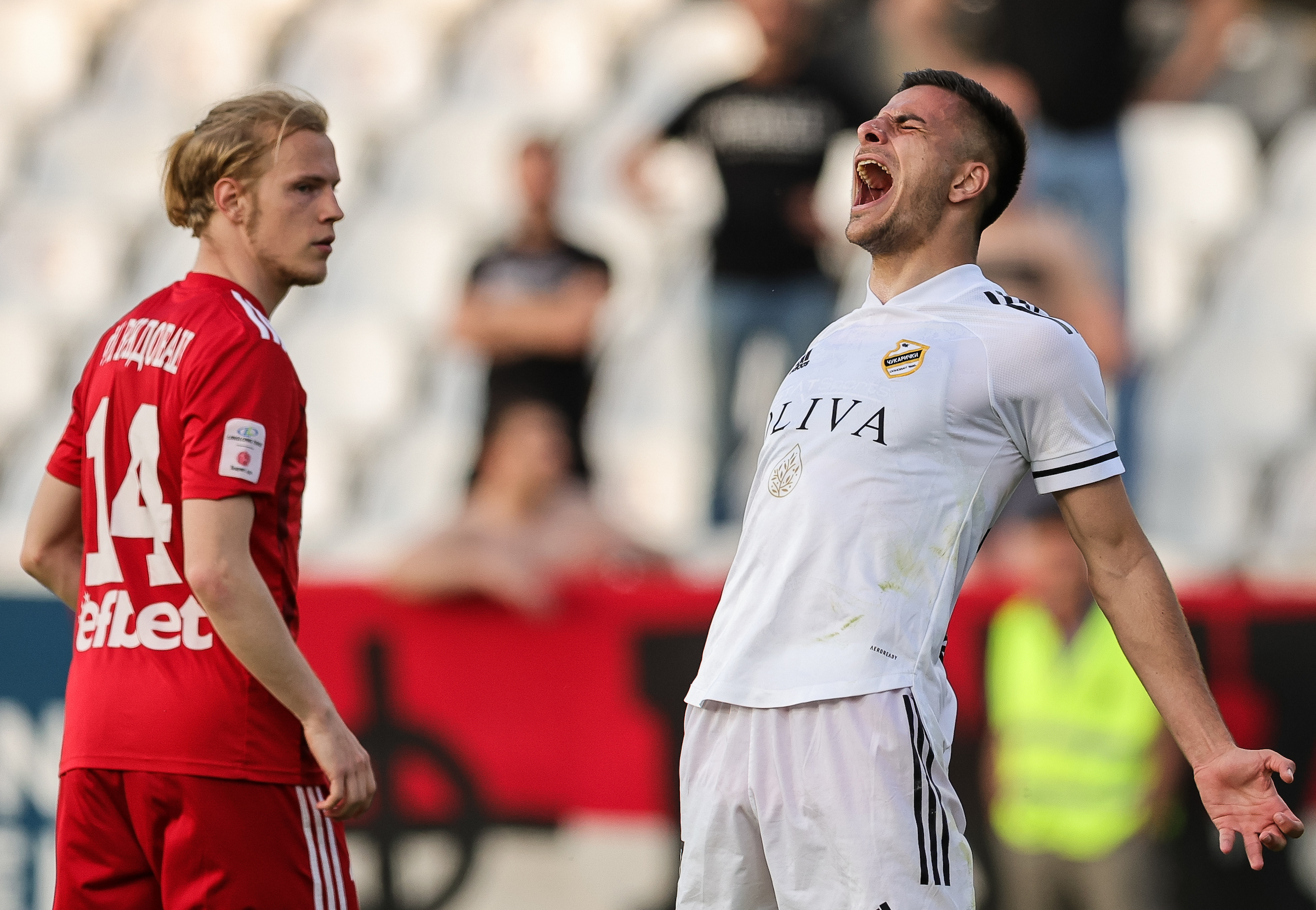 Stefan Kovac (R) reacts near Justas Lasickas
Fudbal-Super League Season 2021/2022
Cukaricki v Vozdovac
Beograd, 09.05.2022.
foto: Srdjan Stevanovic/Starsport.rs ©