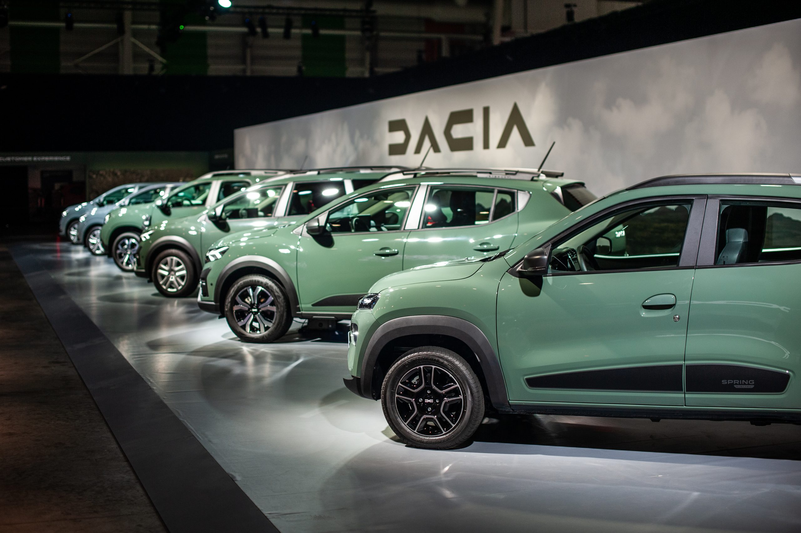 1666000376-2022_-_Dacia_Brand_Manifesto-1-scaled.jpg