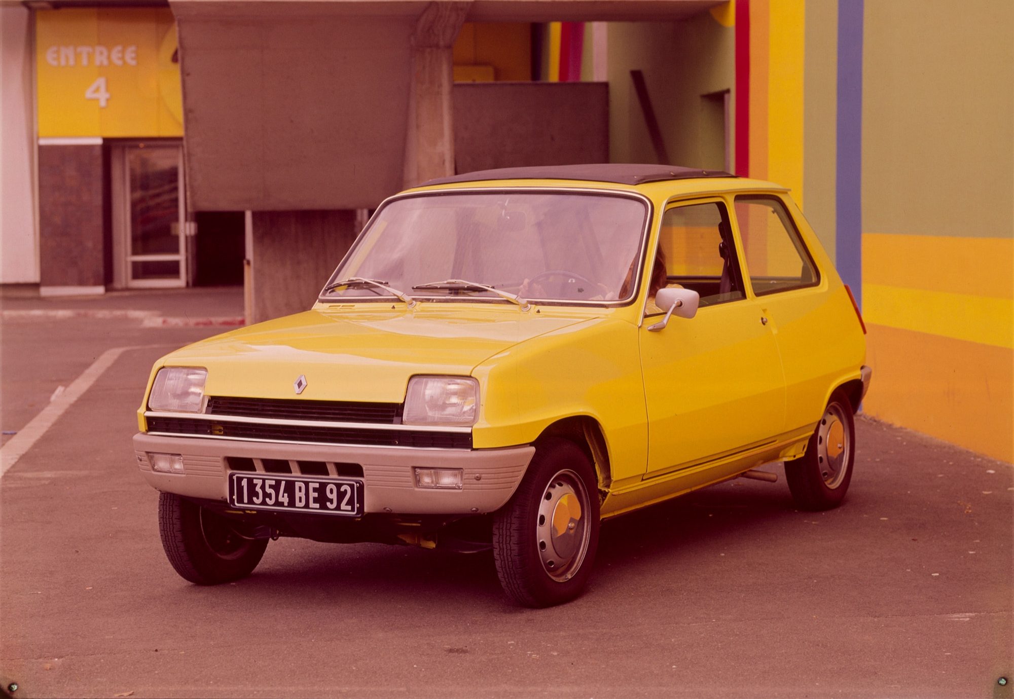 1658313271-1972-Renault-5-1-e1658315444146.jpg
