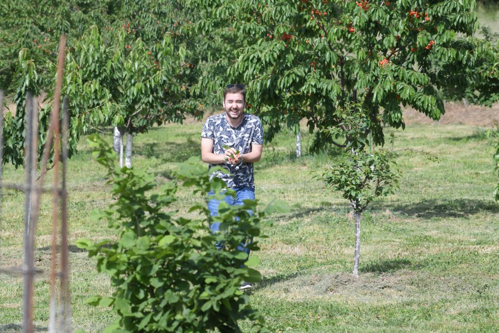 Kosmaj 27.05.2022. Džoni Dep , planina, kuća, plac, parcela Foto: Dragan Mujan/ Nova.rs