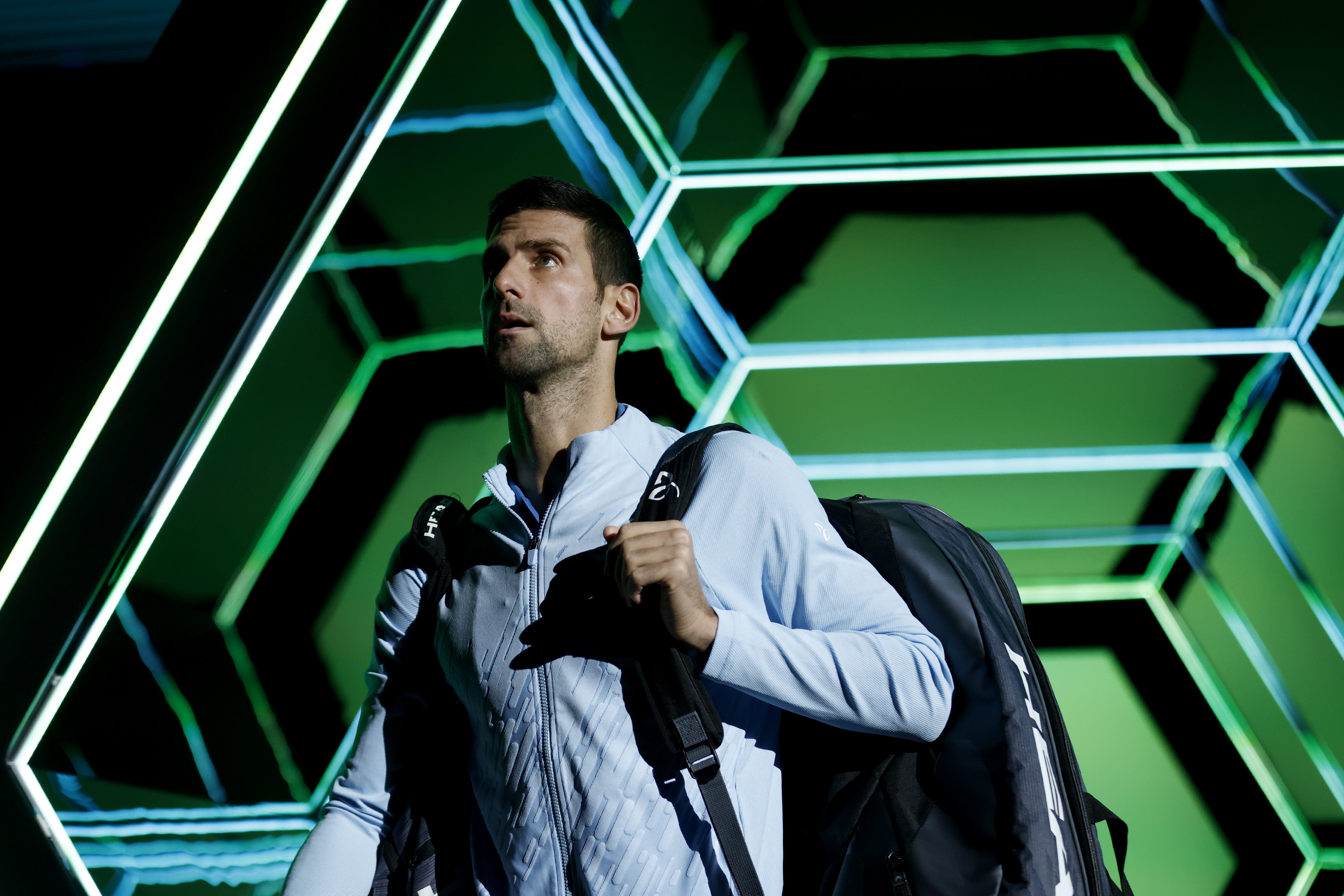 epa10286677 Novak Djokovic of Serbia arrives on court to play his quarterfinal match against Lorenzo Musetti of Italy at the Rolex Paris Masters tennis tournament in Paris, France, 04 November 2022.  EPA-EFE/YOAN VALAT