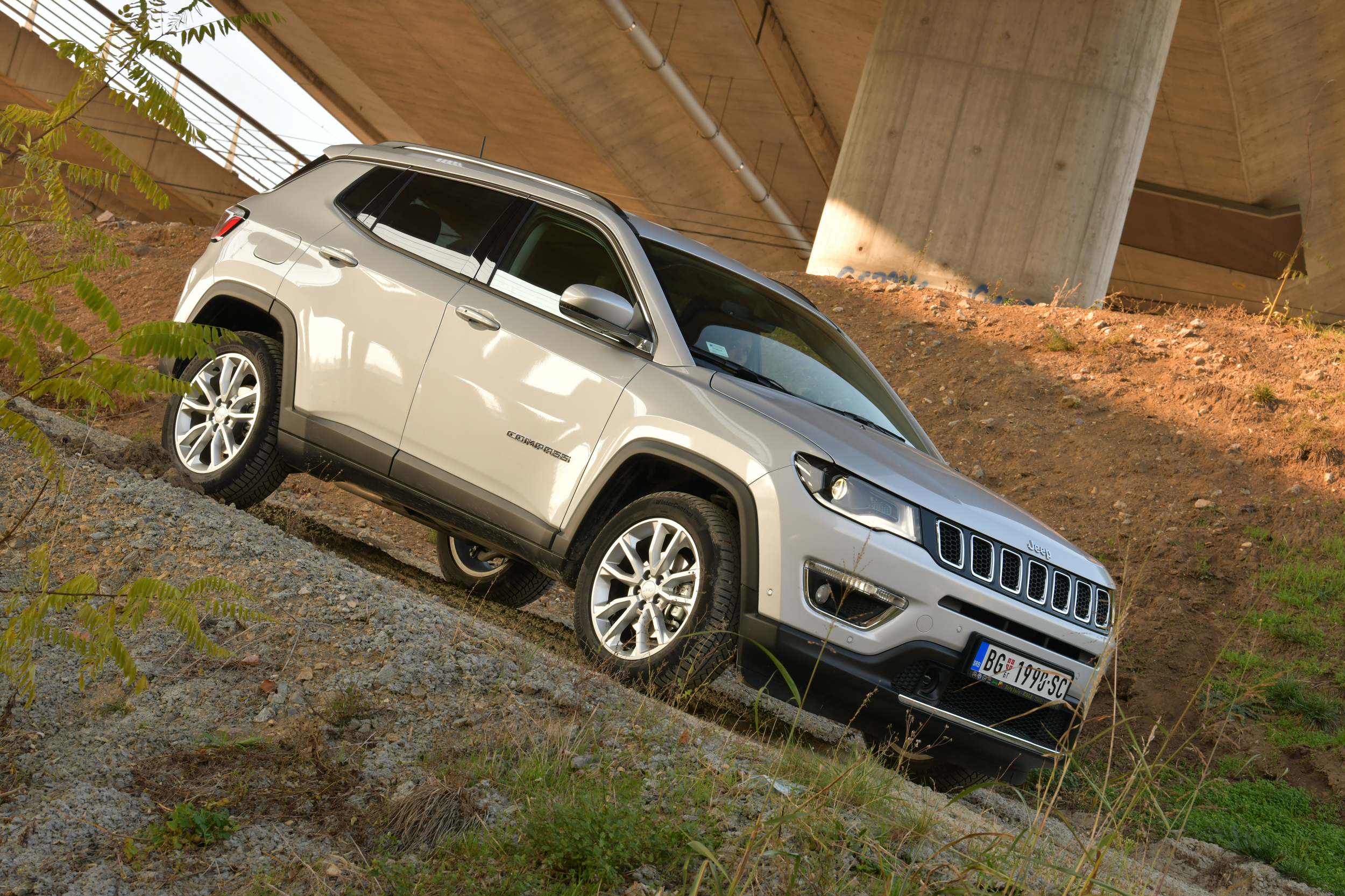 25.11.2020 jeep compass
