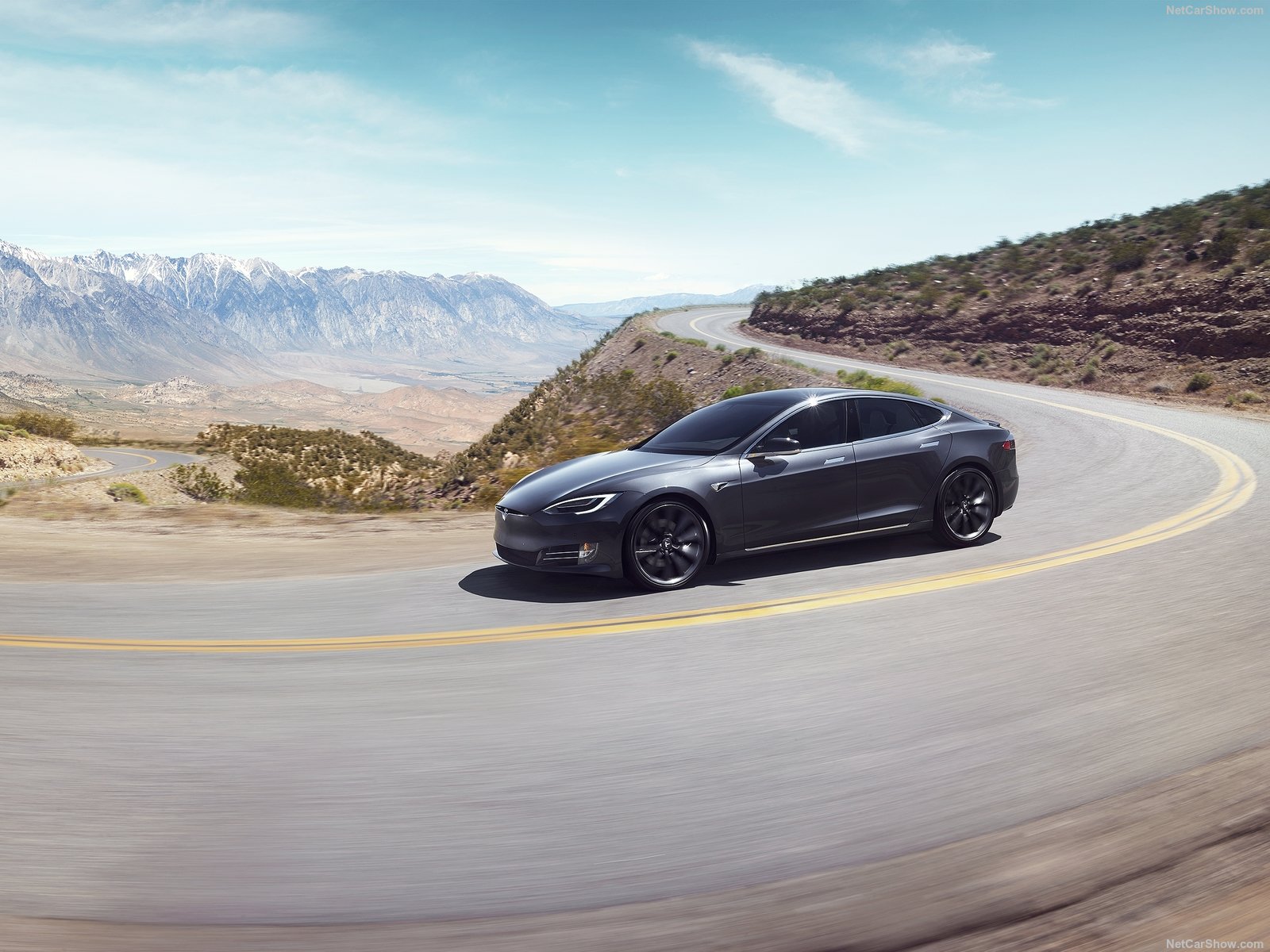 Tesla-Model_S-2017-1600-02