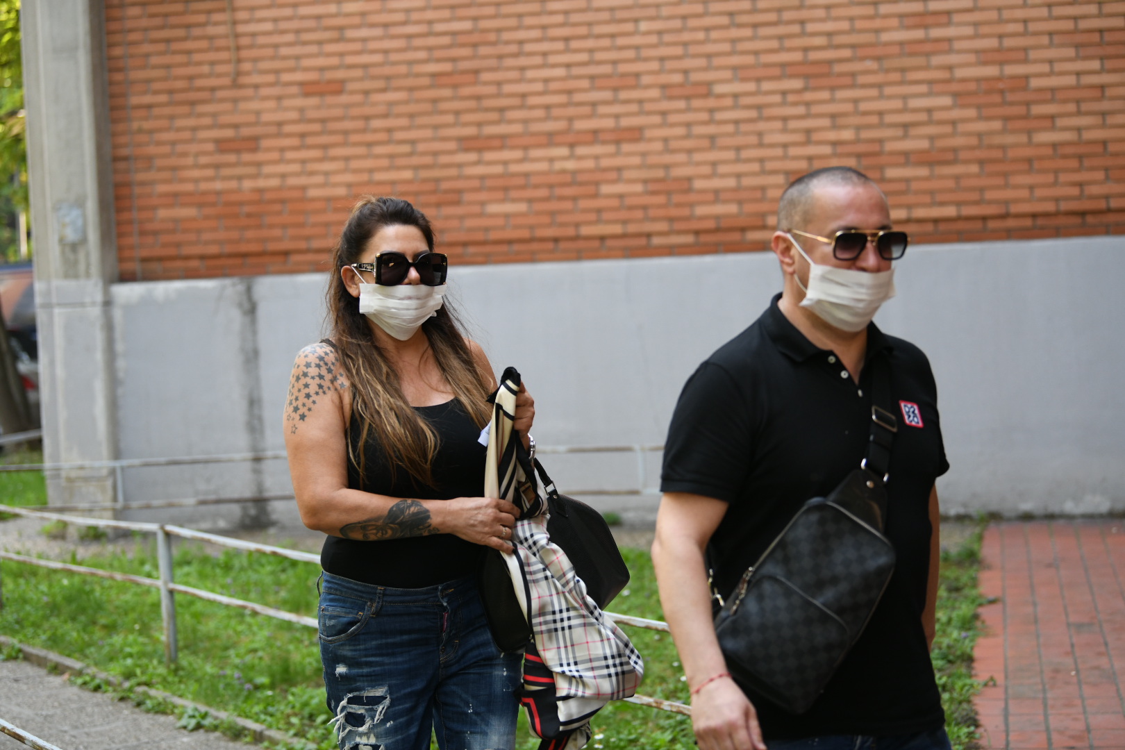 Beograd 26.06.2020. Radiša Trajković Djani, Radiša Trajković Đani, pevač, sa ženom, suprugom  Sladjanom, Sladjana Trajković, Slađana Trajković, Treći opštinski sud Foto: Vesna Lalić/Nova.rs