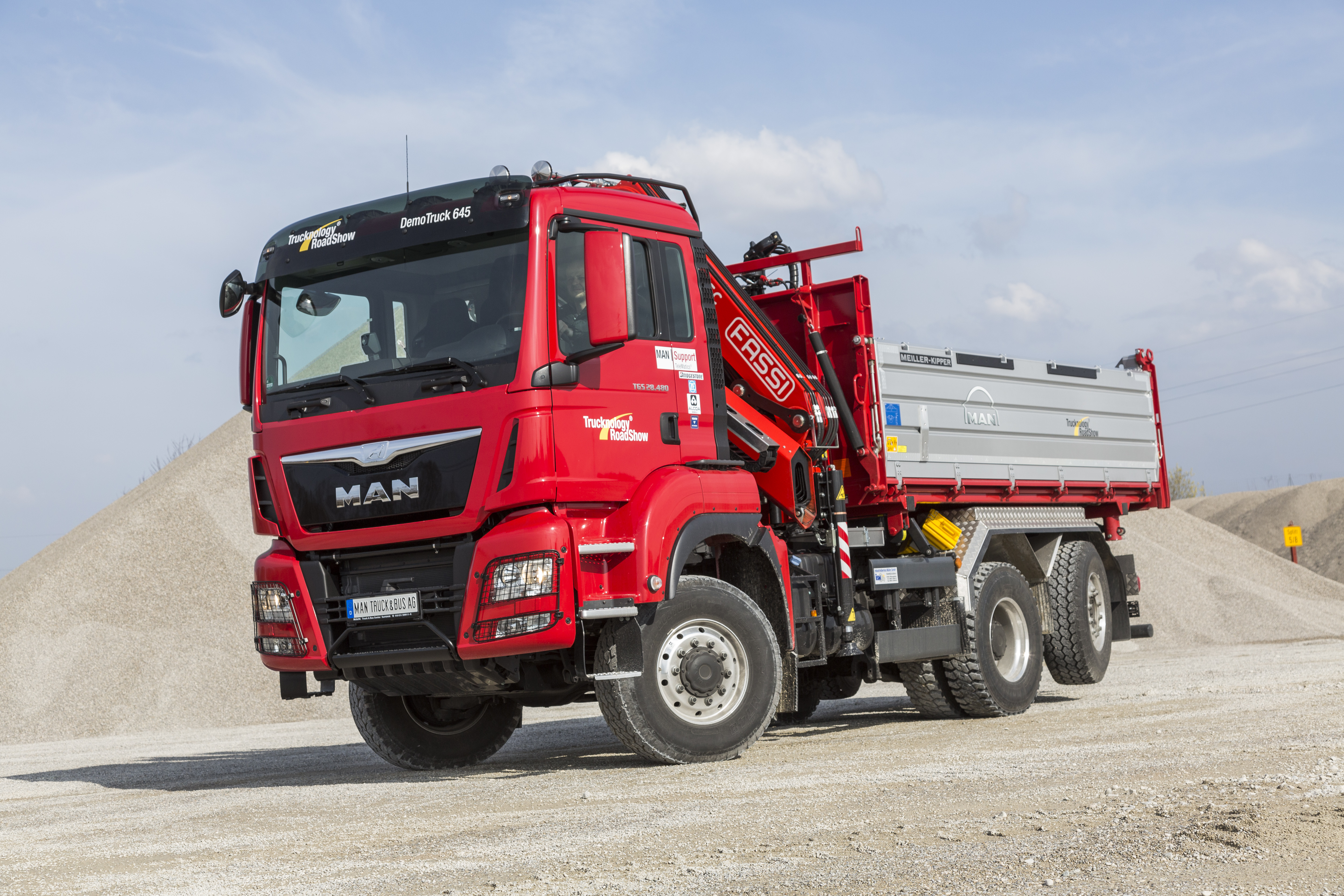 P_TGS_EOT_28480_6x4-4_BL-02