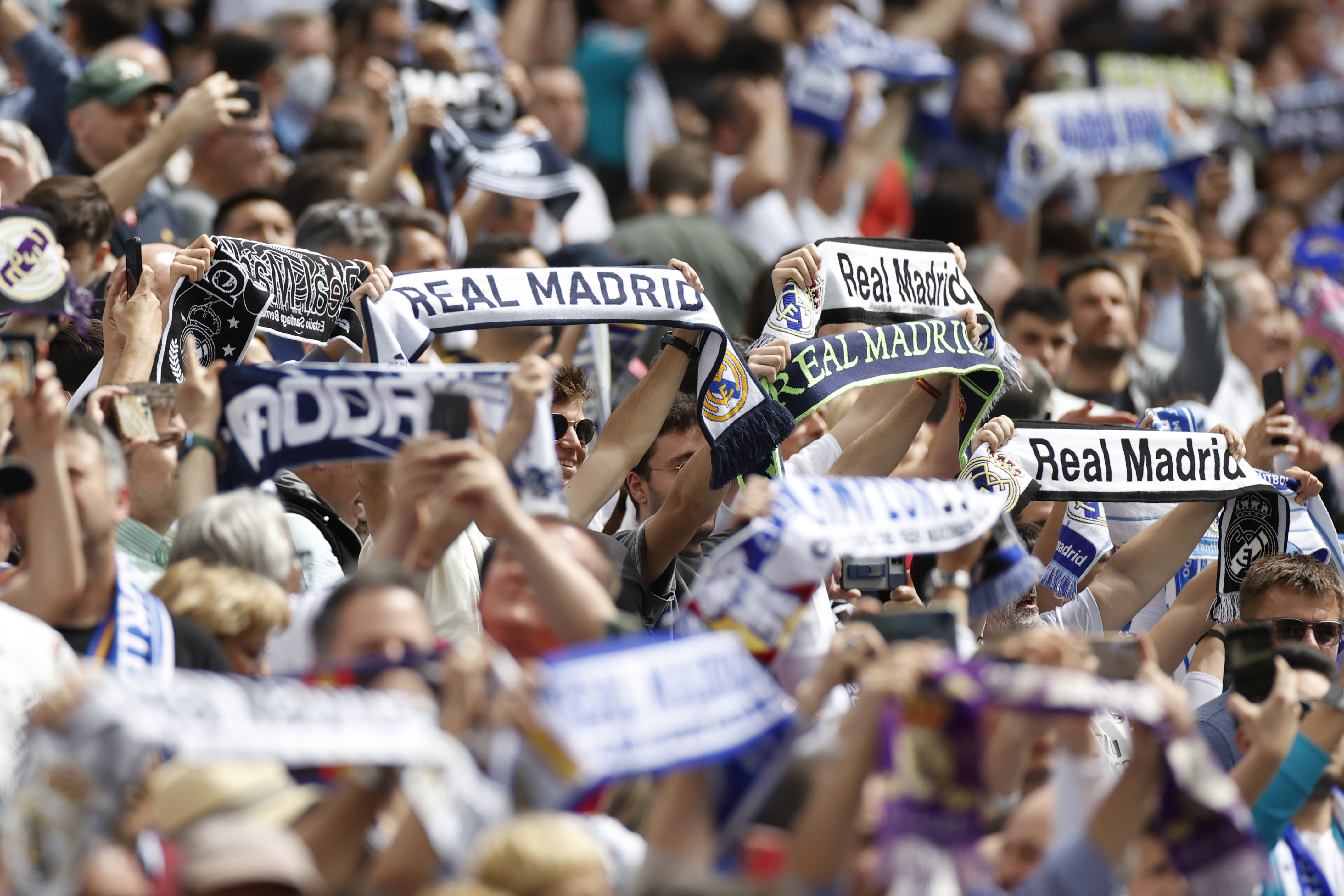 epa09918556 Real Madrid's fans cheer during the Spanish LaLiga soccer match between Real Madrid and RCD Espanyol at Santiago Bernabeu stadium in Madrid, Spain, 30 April 2022.  EPA-EFE/MARISCAL