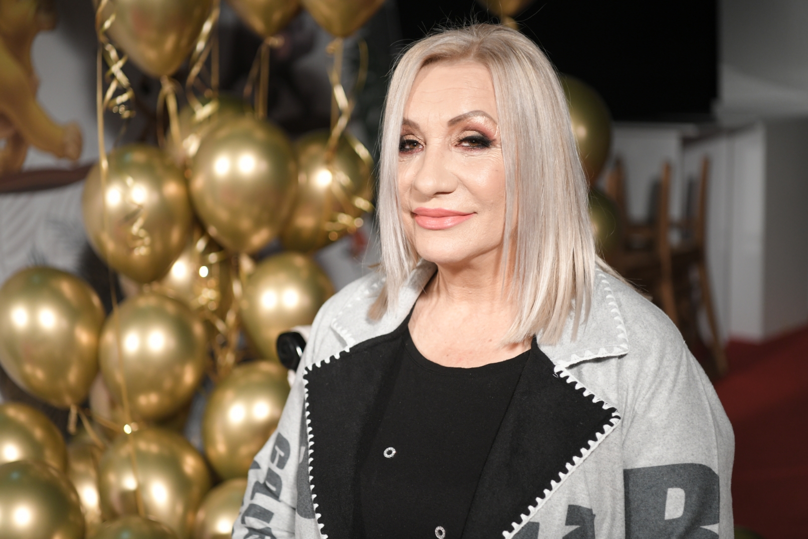 Beograd 22. decembar 2020. Vesna Zmijanac, Muzicka emisija Nikad nije kasno Grand televizija snimanje, estrada, narodnjaci Foto:Dragan Mujan/Nova.rs