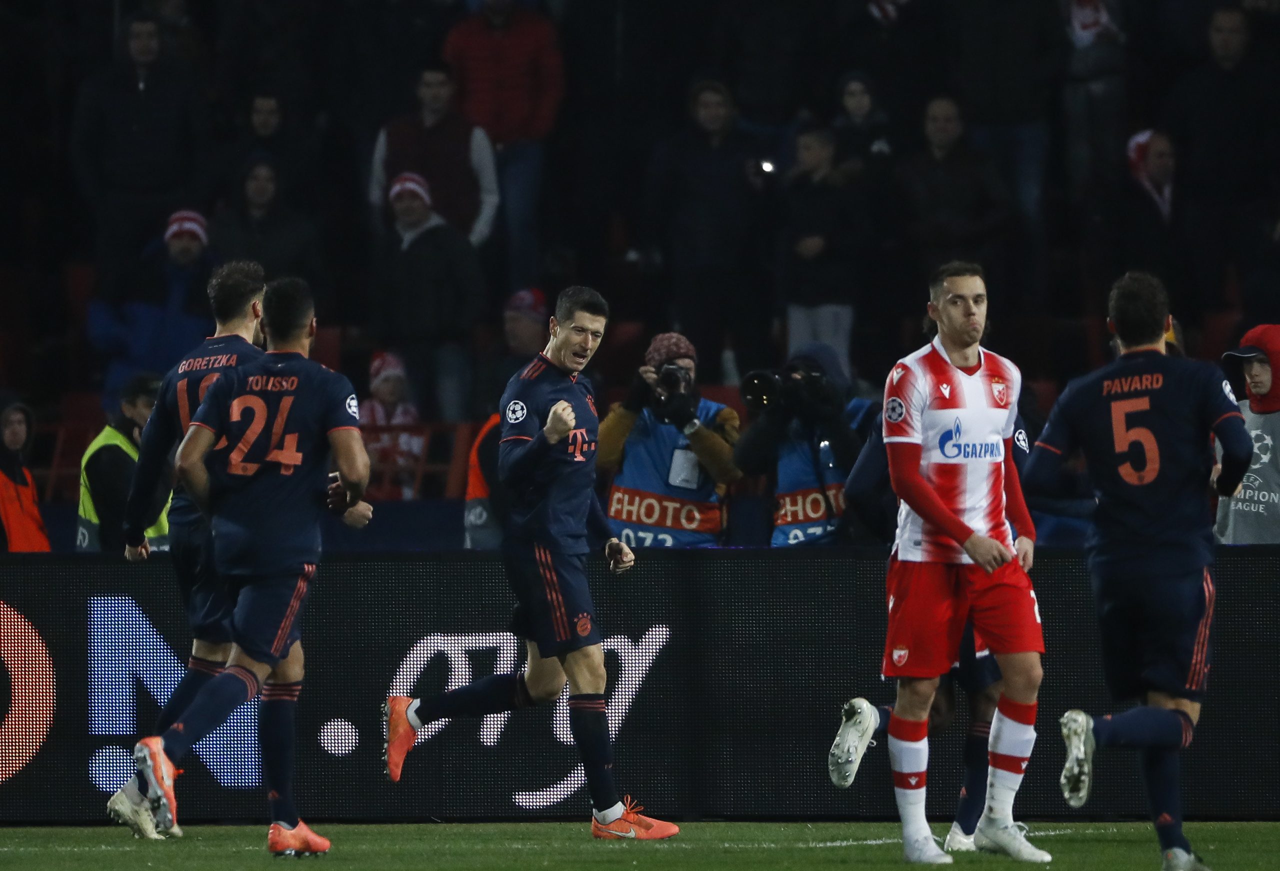 Fudbal Football UEFA Champions League Group B season 2019/2020
Crvena Zvezda v Bayern Munich
Robert Lewandowski (C) celebrates after scoring a goal
Beograd, 26.11.2019.
foto: Srdjan Stevanovic/Starsportphoto ©