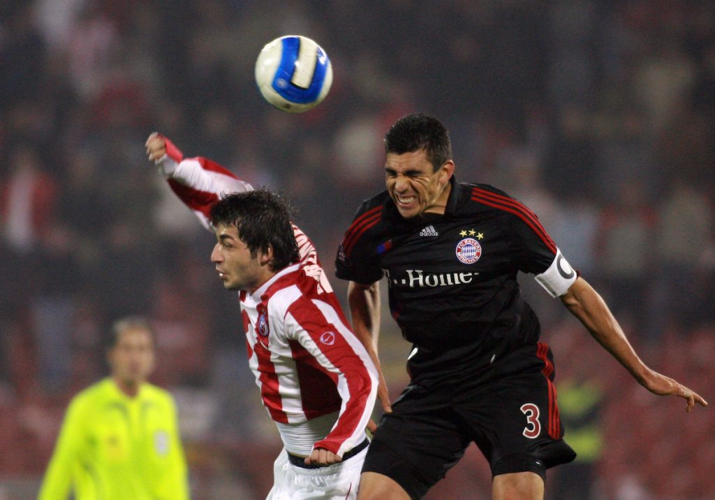 Sport soccer football fudbal UEFA league UEFA liga 1. round Red Star Bayern Munich Crvena Zvezda Bajern Minhen Burzanovic i Lucio 25.10.2007. photo: Pedja Milosavljevic
