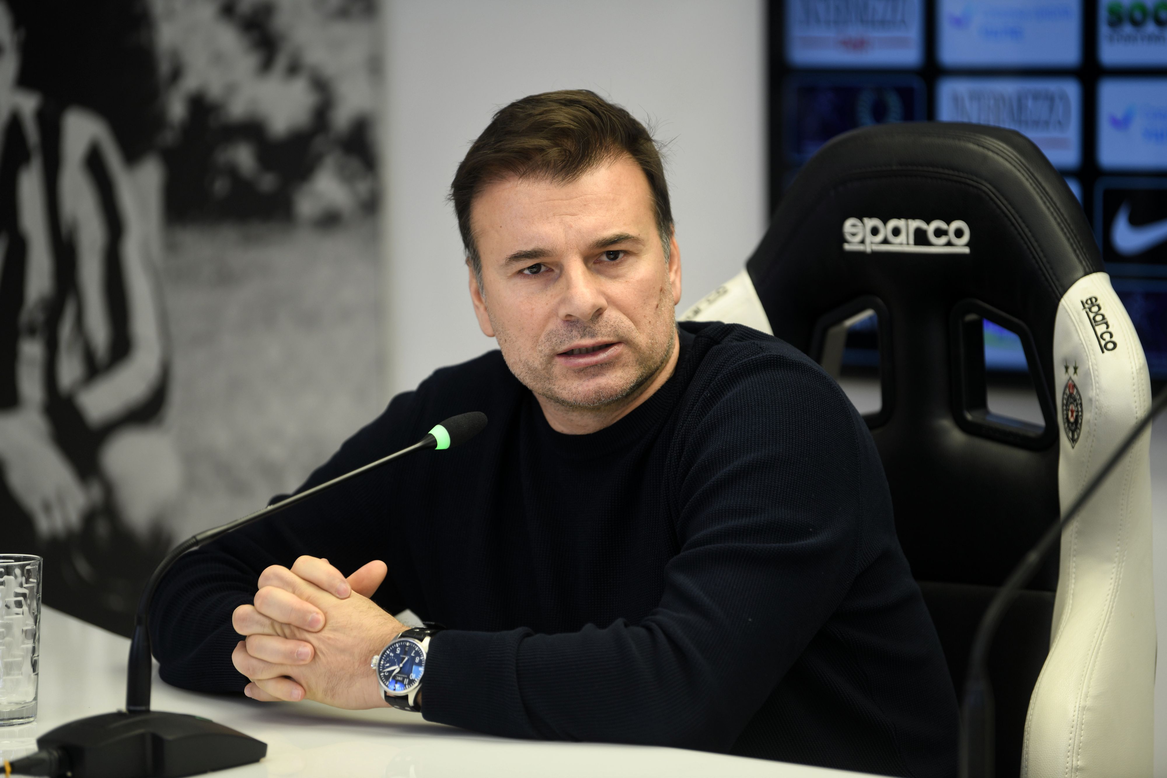 NOVOGODIŠNJI BROJ NE KORISTITI FOTOGRAFIJE
Beograd 20.12.2021. Aleksandar Stanojević, trener fudbalskog kluba Partizan, FK Partizan Foto: Filip Krainčanić/Nova.rs
