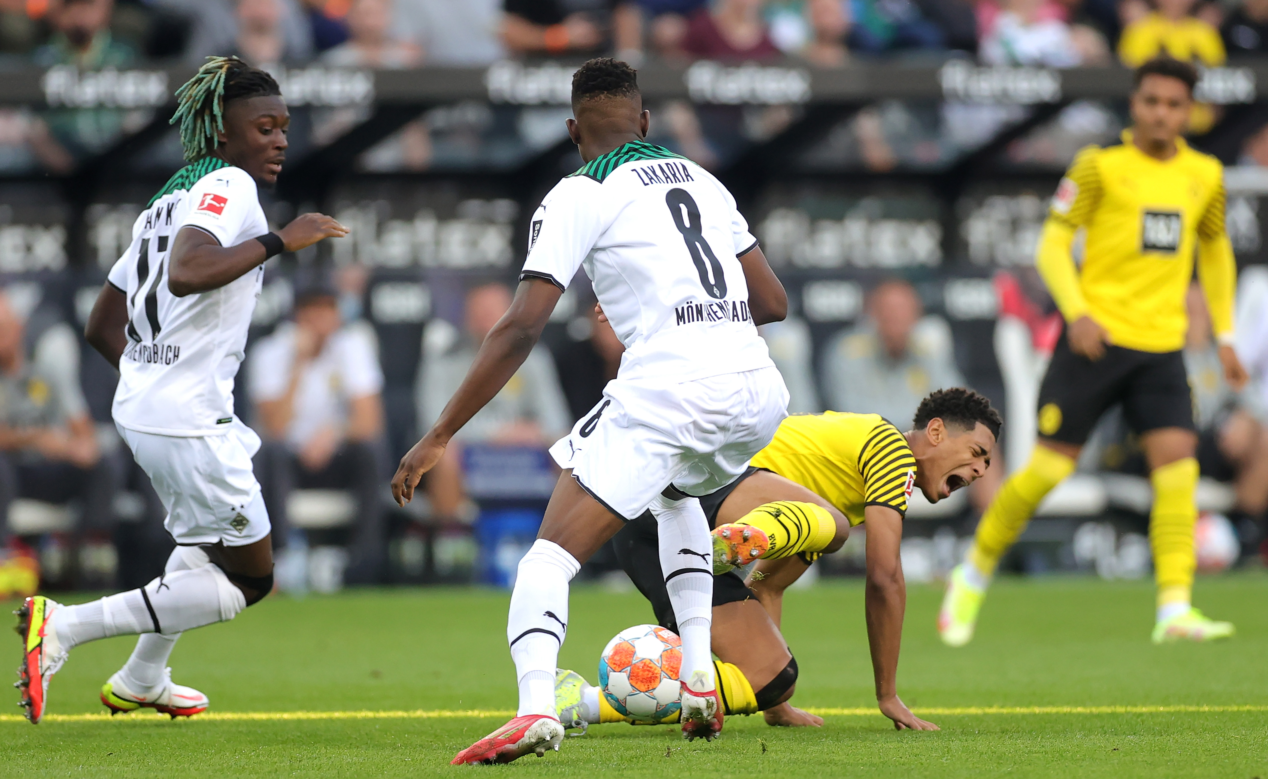 Borussia Moenchengladbach vs Borussia Dortmund