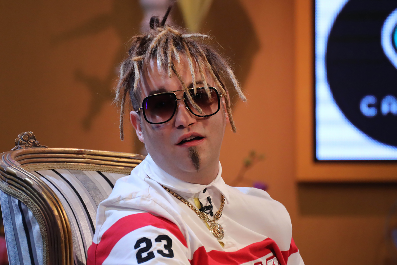 amidzi_sou__177201__photo_E-Stock_aleksandar_nalbantjan