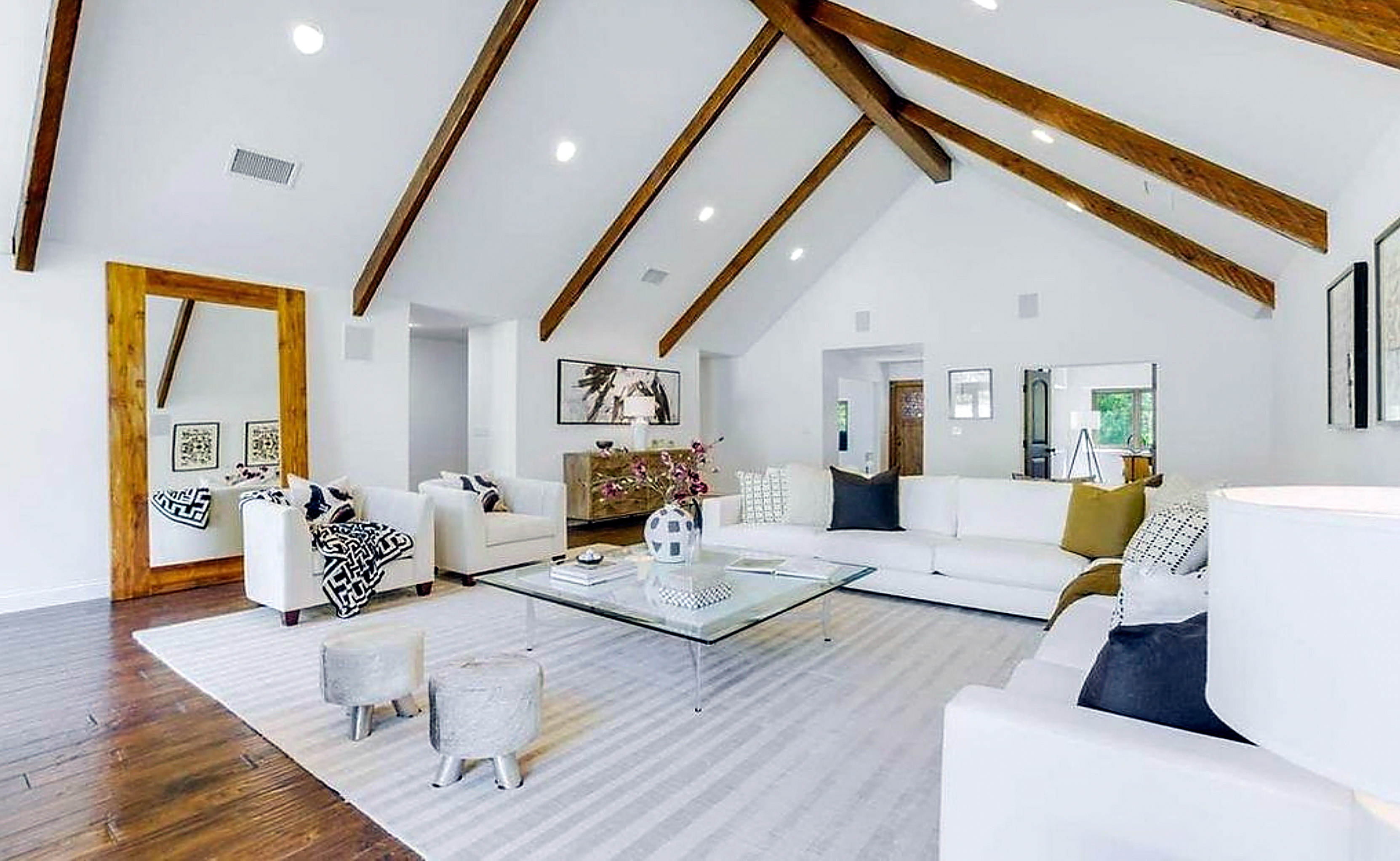 Iggy Azalea Is Selling Her House For $6.2 Million Dollars