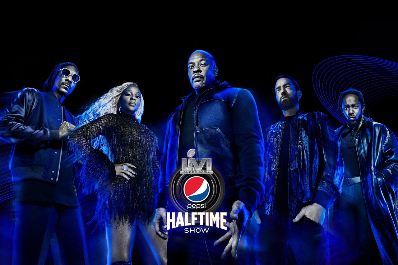 Pepsi, la NFL et Roc Nation ont invité cinq artistes pour le Super Bowl LVI Halftime Show en février 2022 : Dr. Dre, Snoop Dogg, Eminem, Mary J. Blige et Kendrick Lamar