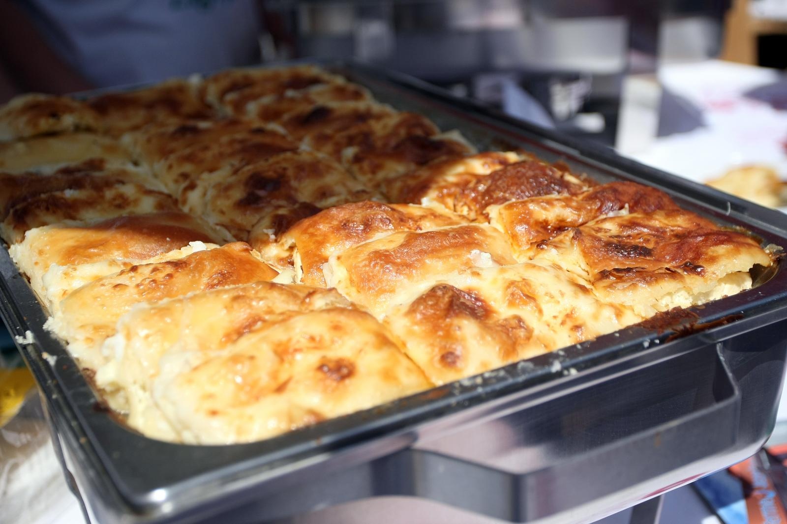 25.5.21 (a) Zagorski strukli PXL_120714_8224105
12.07.2014., Trg pape Ivana Pavla, Marija Bistrica - Odrzana sesta po redu struklijada na kojoj se predstavilo 23 izlagaca iz Krapinsko-Zagorske zupanije. 
Photo: Luka Stanzl/PIXSELL