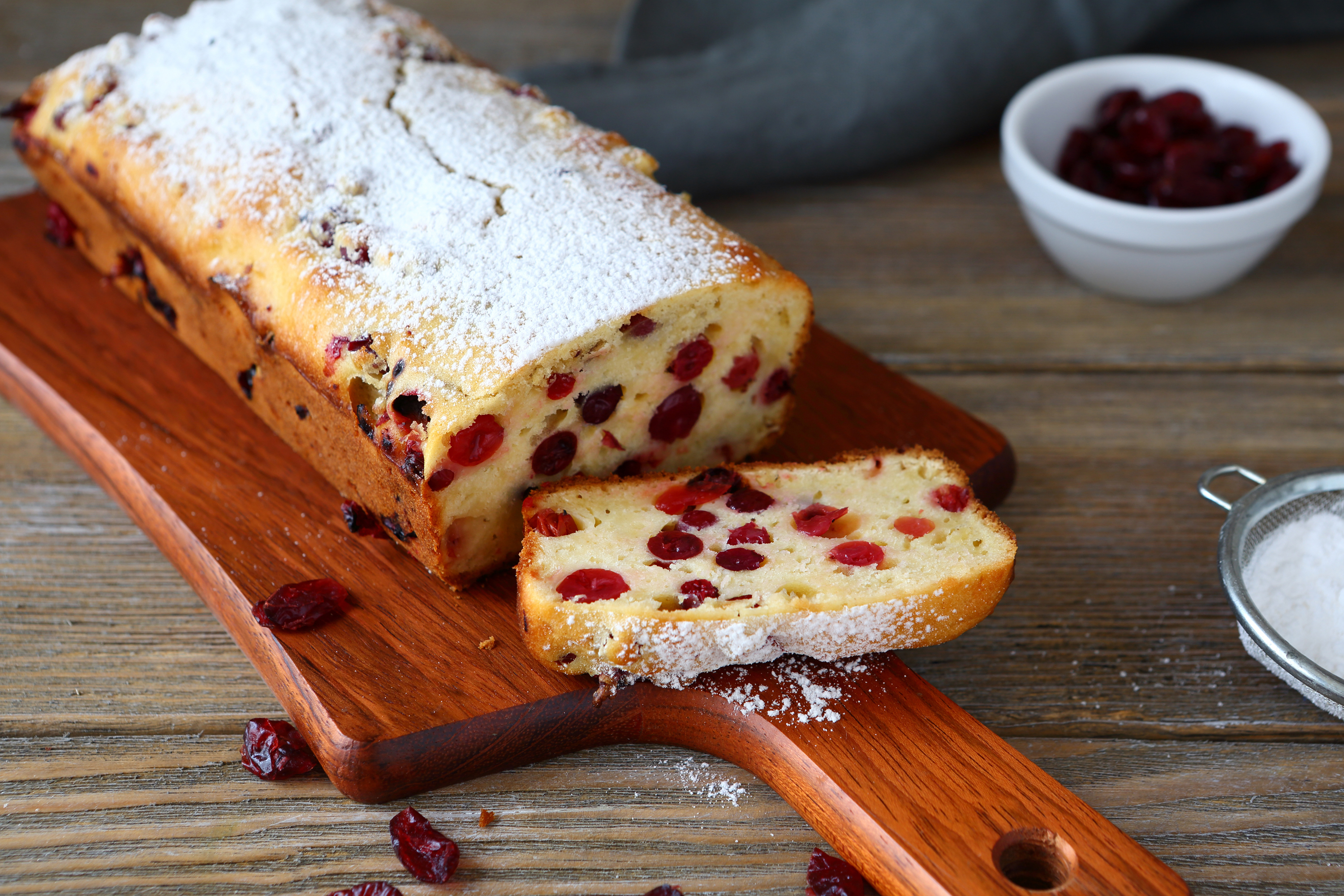 Christmas,Cake,With,Cranberries,,Food,Closeup