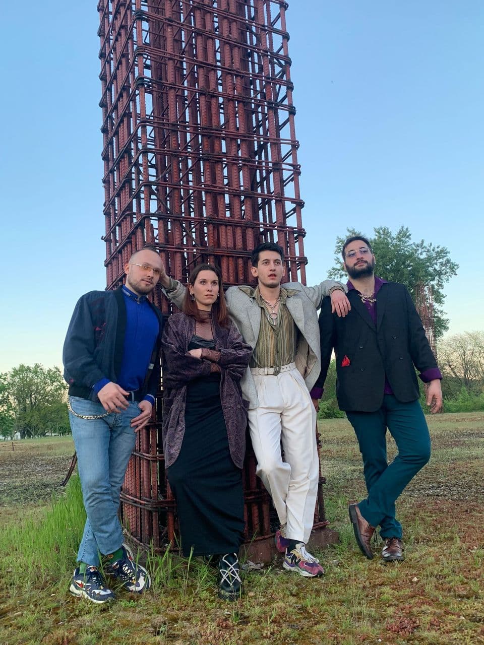 Kvazi pankeri Vizelj pred solo nastup u Domu omladine Beograda, konačno objavili album imena
“Ne vidim te od dima”!