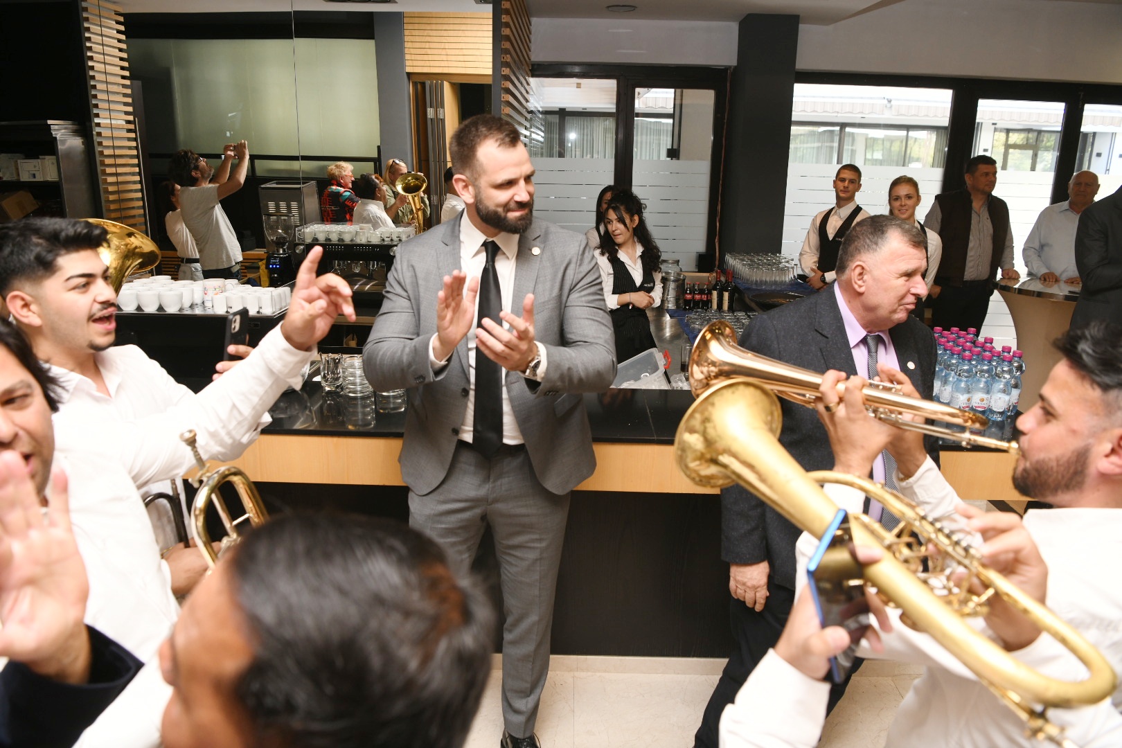 Beograd, 16.10.2022. Aerodrom Nikola Tesla, doček odbojkašica, odbojkašice Srbije, zlatna medalja, na Svetskom prvenstvu u odbojci, šampionke Foto: Vesna Lalić/Nova.rs