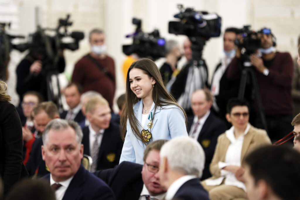 epa09909999 Russian figure skater Kamila Valieva during a state awards ceremony for Russian medal winners of the Beijing 2022 Olympic Winter Games at the Kremlin in Moscow, Russia, 26 April 2022.  EPA-EFE/YURI KOCHETKOV