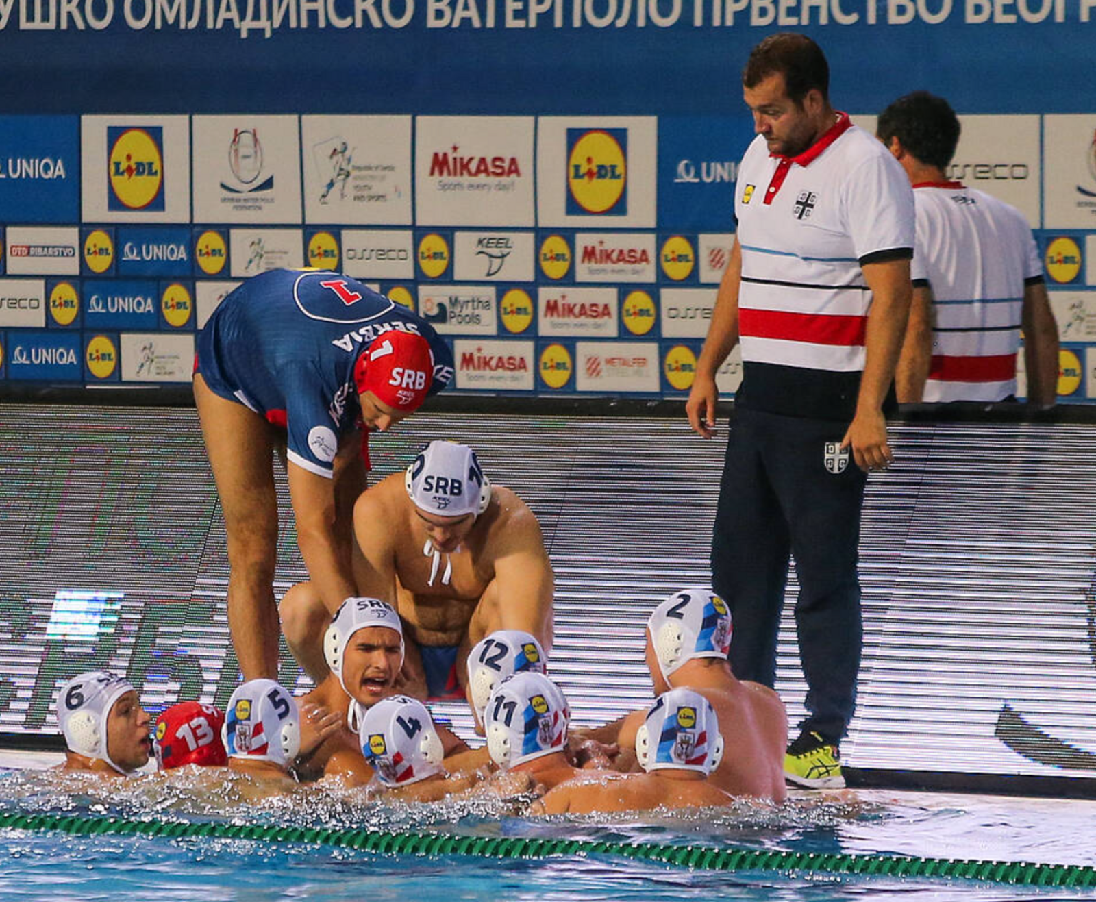 VATERPOLO_1600x